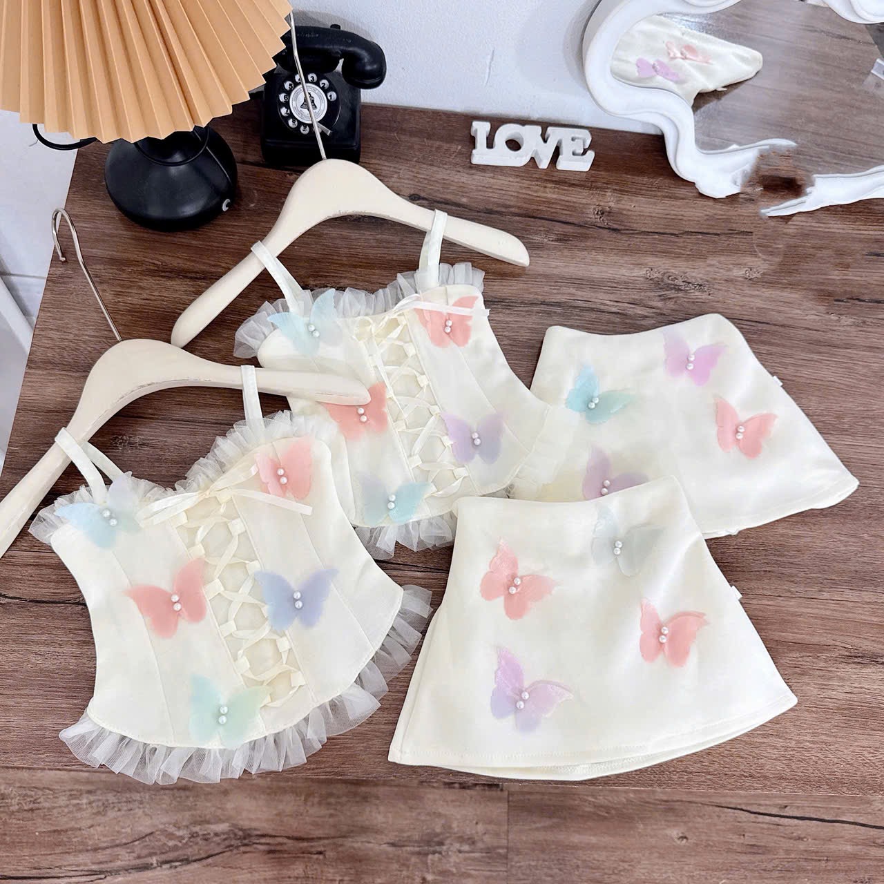 Sét 2 dây cv bướm bé gái