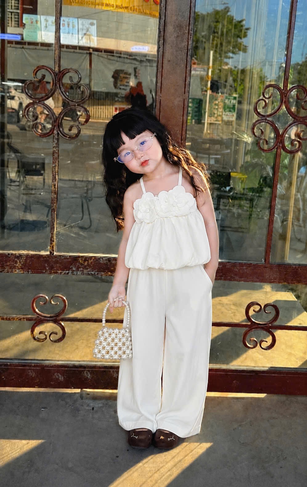 Sét bộ 2 dây đính hoa quần xuông kem nâu bé gái