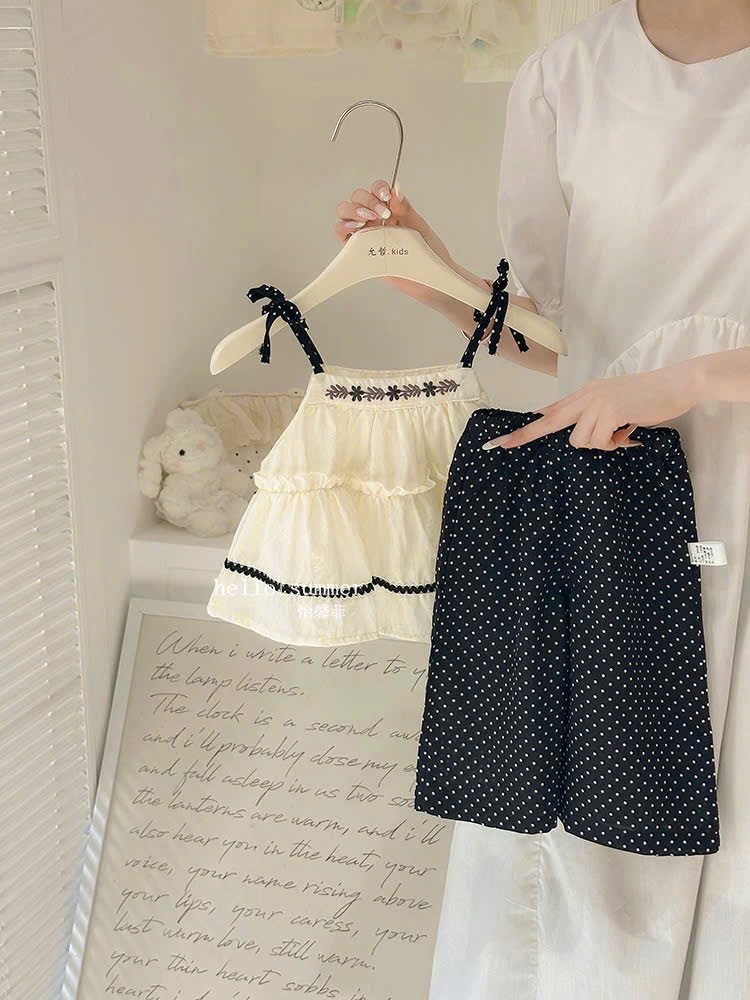 Sét bộ 2 dây quần xuông đen bi bé gái