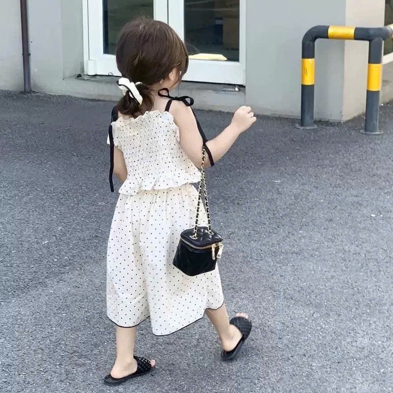 Sét bộ áo bi 2 dây quần ống lửng bé gái