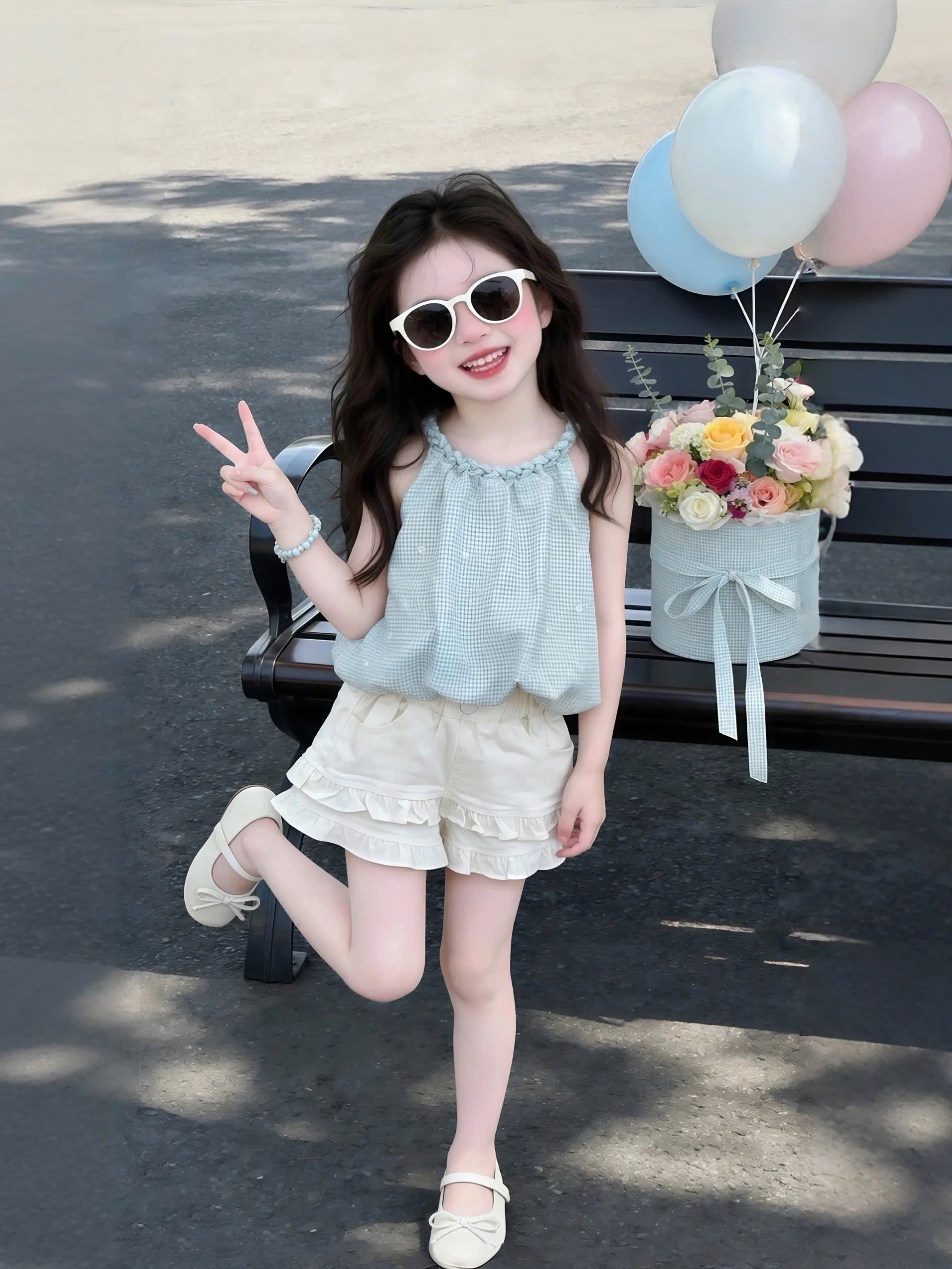 Sét bộ áo cổ tròn thân bồng quần thô trắng bé gái