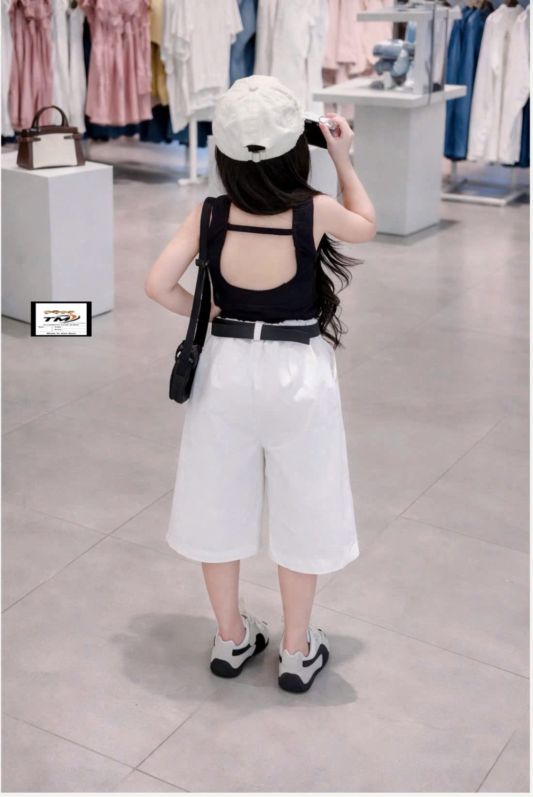 Sét bộ áo đen quần thô lửng bé gái kèm đai