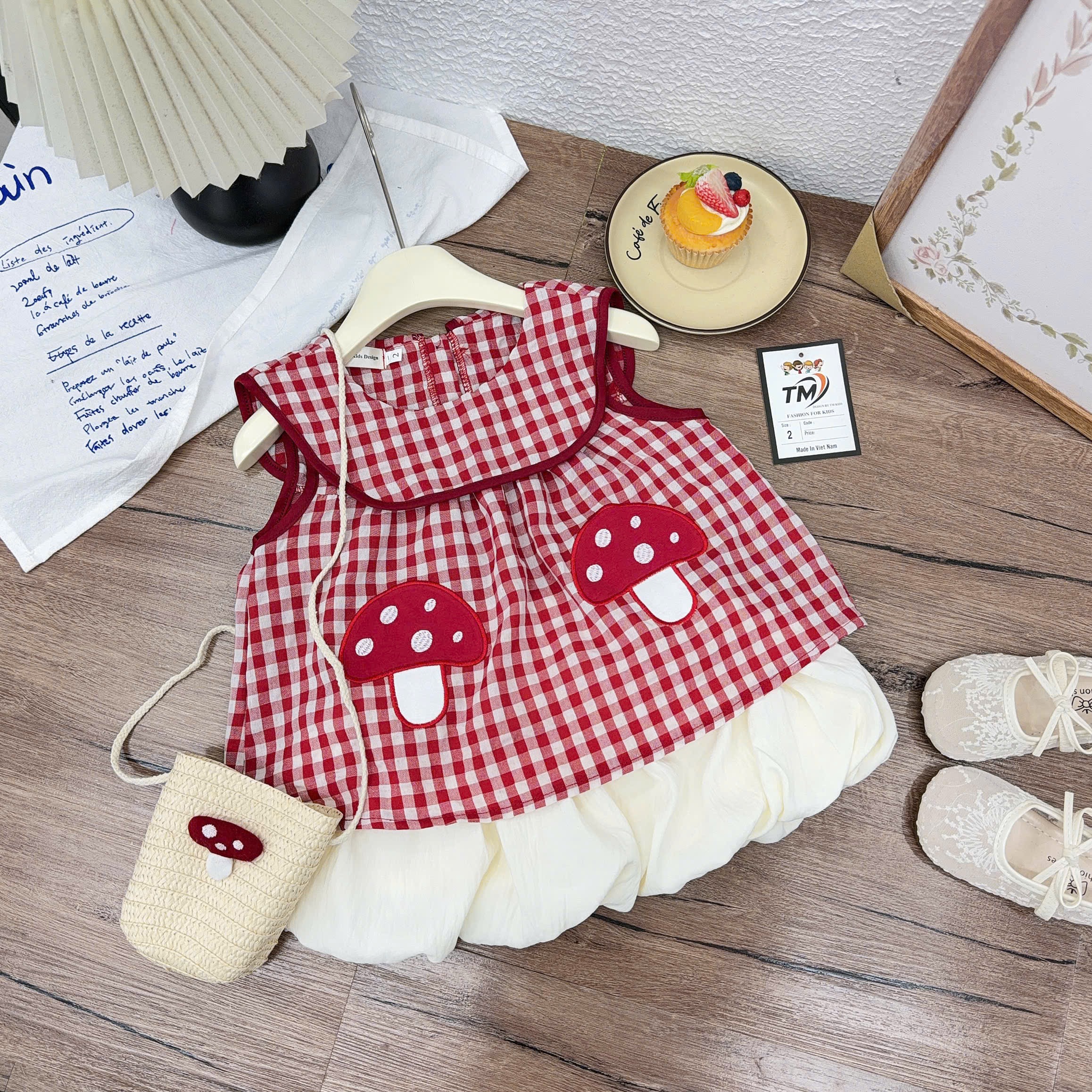 Sét bộ áo kẻ đỏ kèm túi nấm cv bồng bí bé gái