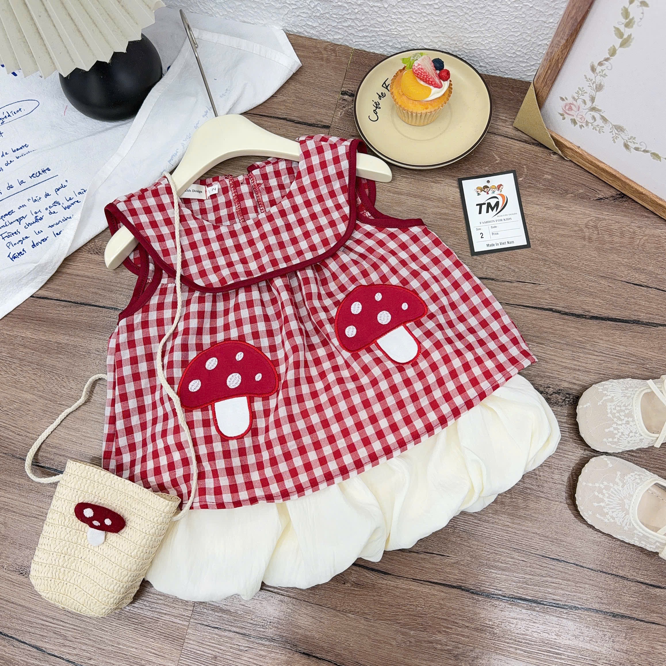 Sét bộ áo kẻ đỏ kèm túi nấm cv bồng bí bé gái