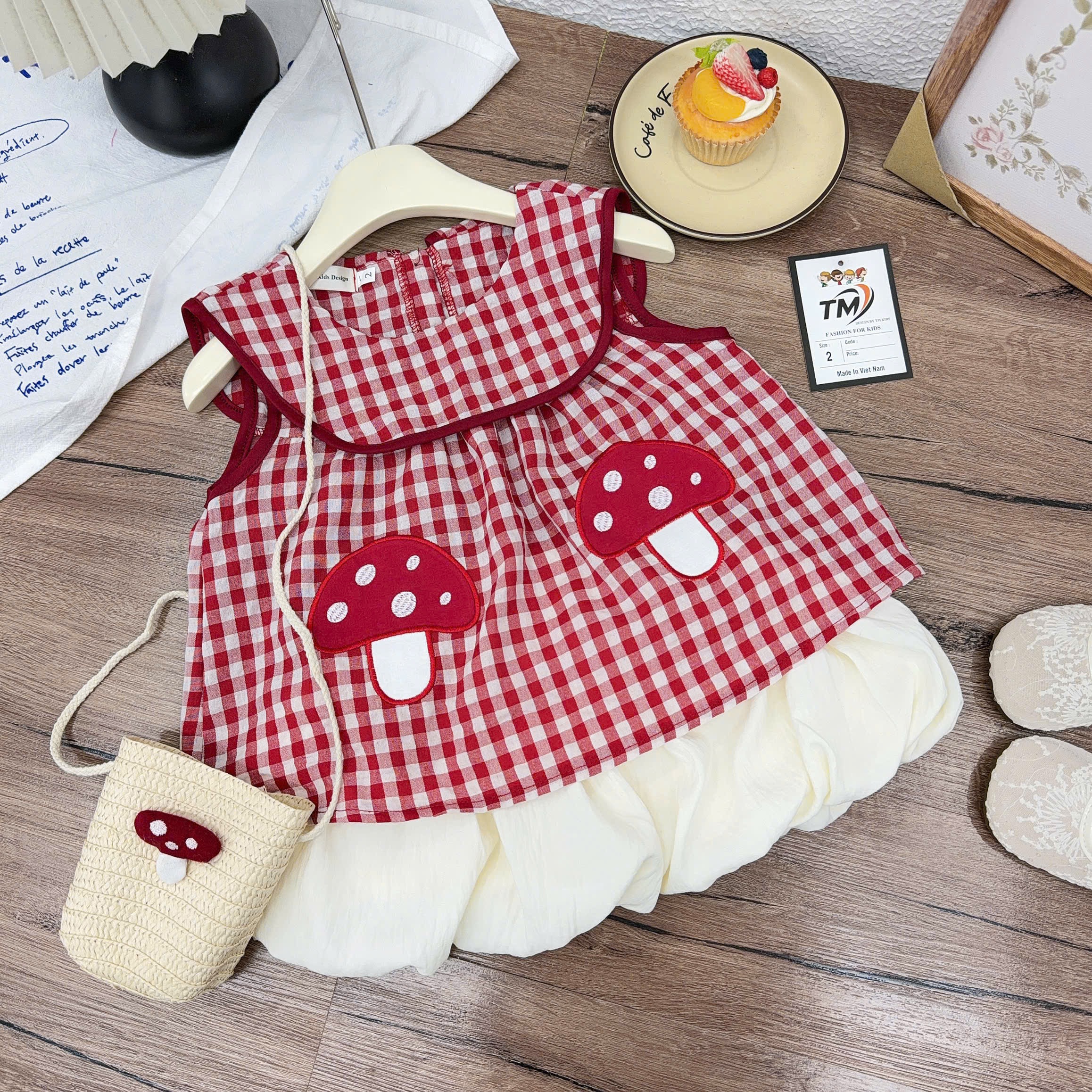 Sét bộ áo kẻ đỏ kèm túi nấm cv bồng bí bé gái
