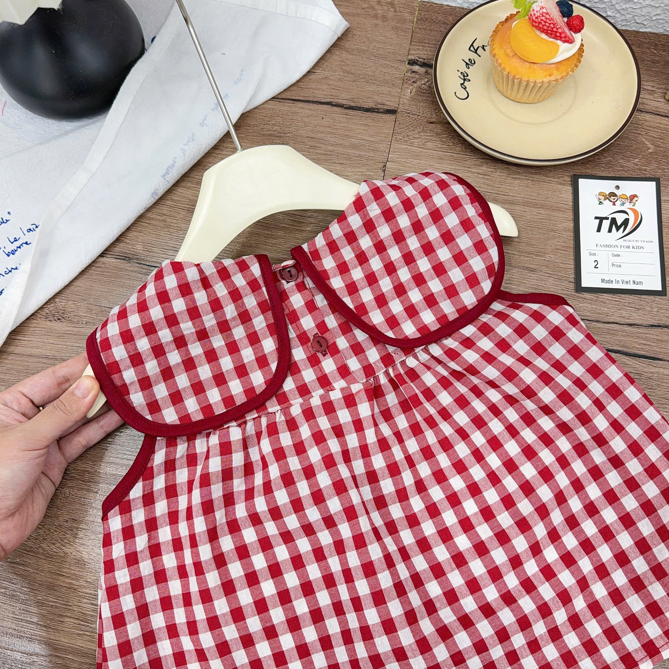 Sét bộ áo kẻ đỏ kèm túi nấm cv bồng bí bé gái