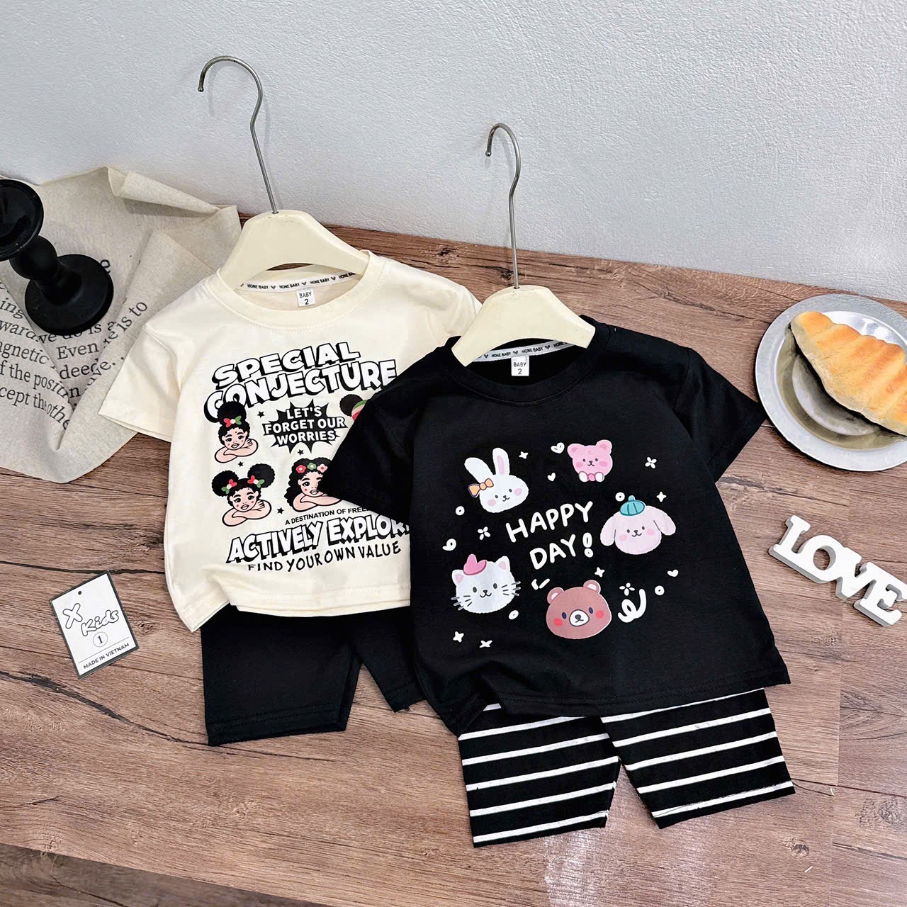 Sét bộ áo kem đen hình quần legging bé gái