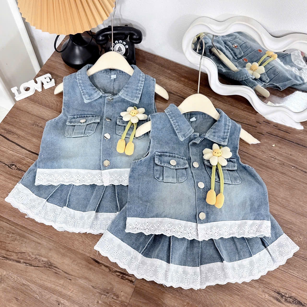 Sét bộ bò đính hoa bé gái