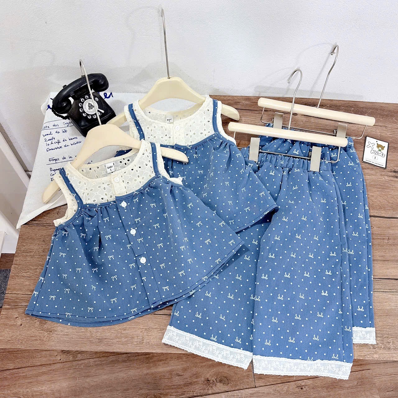 Sét bộ bò giấy phối ren quần xuông bé gái