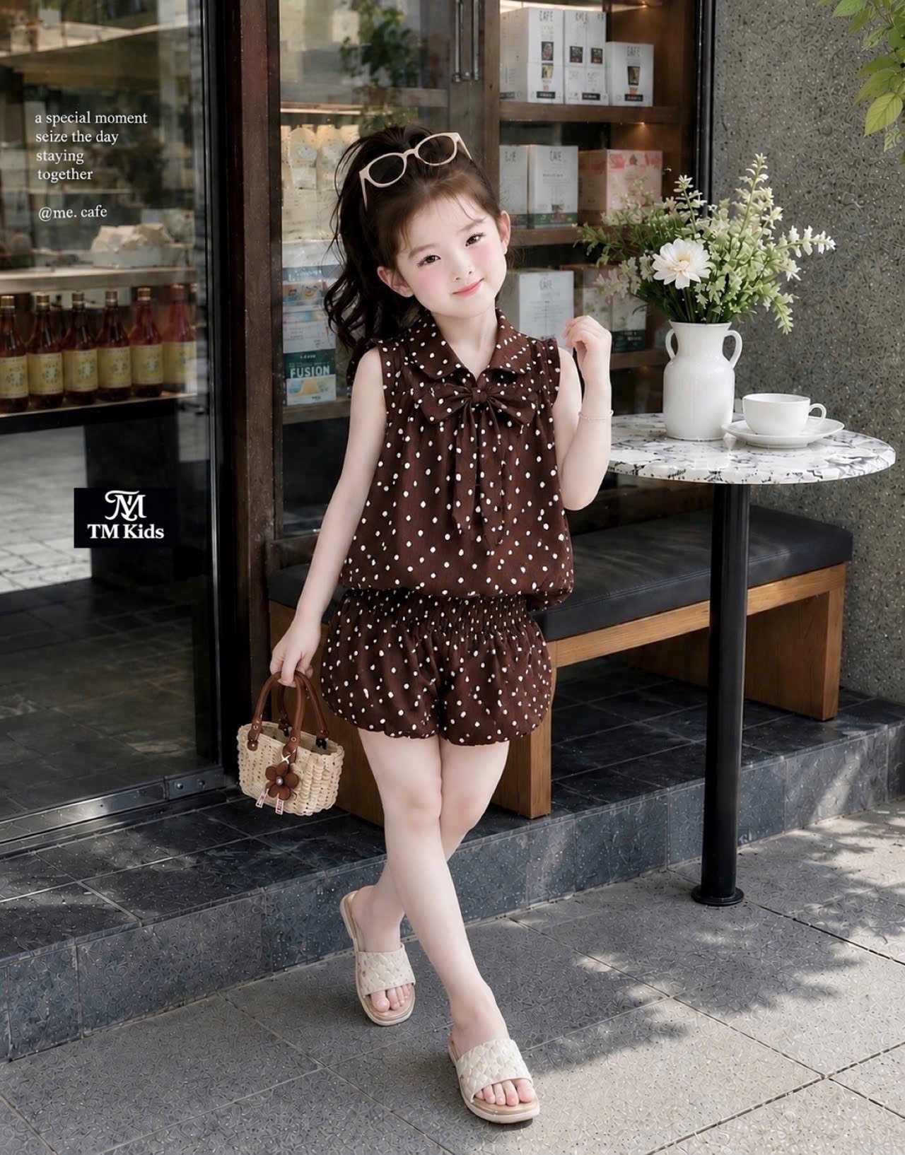 Sét bộ chấm bi bồng cổ bẻ nâu trắng bé gái