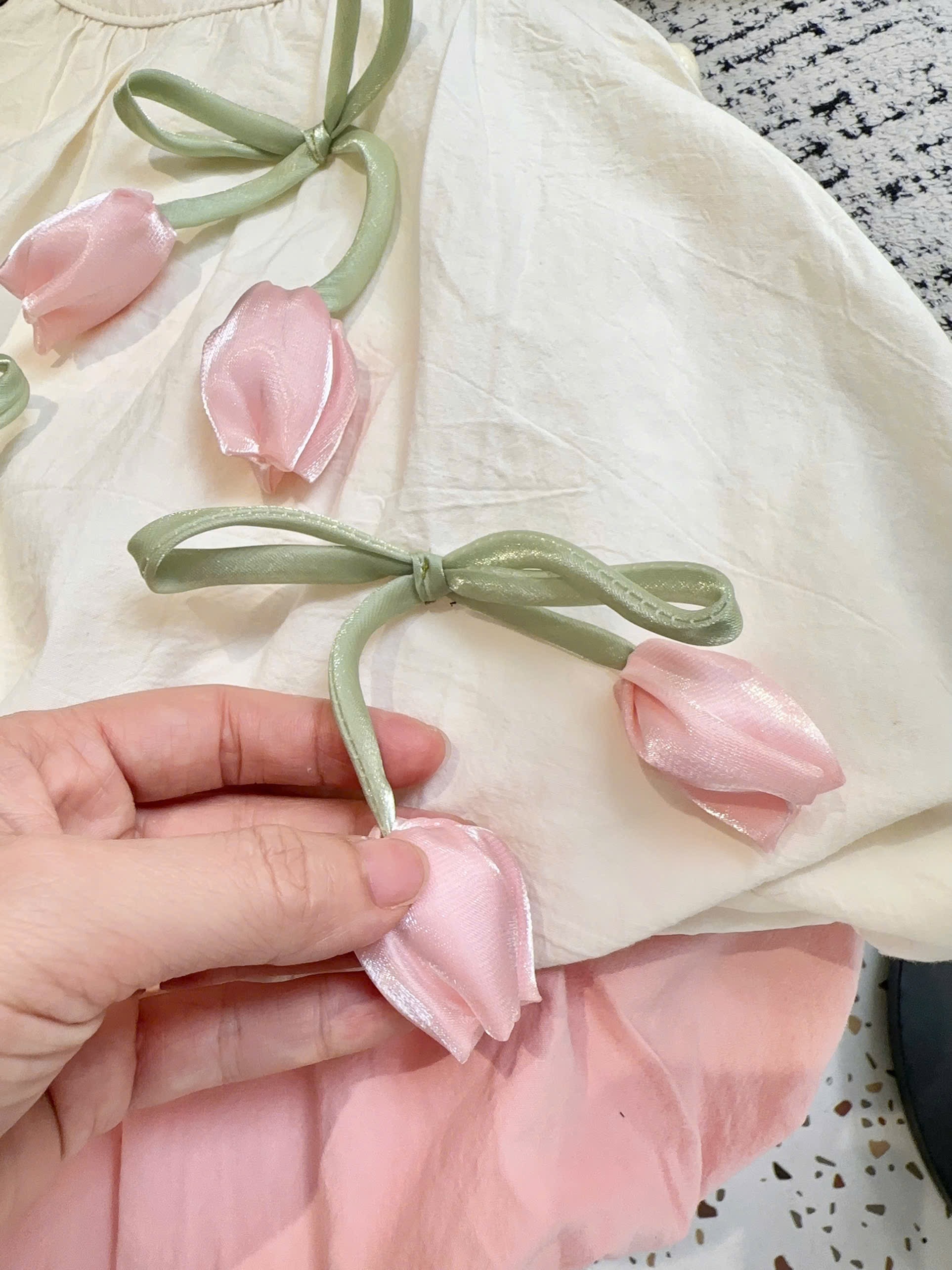 Sét bộ cổ yếm tuy lip quần bồng bé gái (theo màu áo