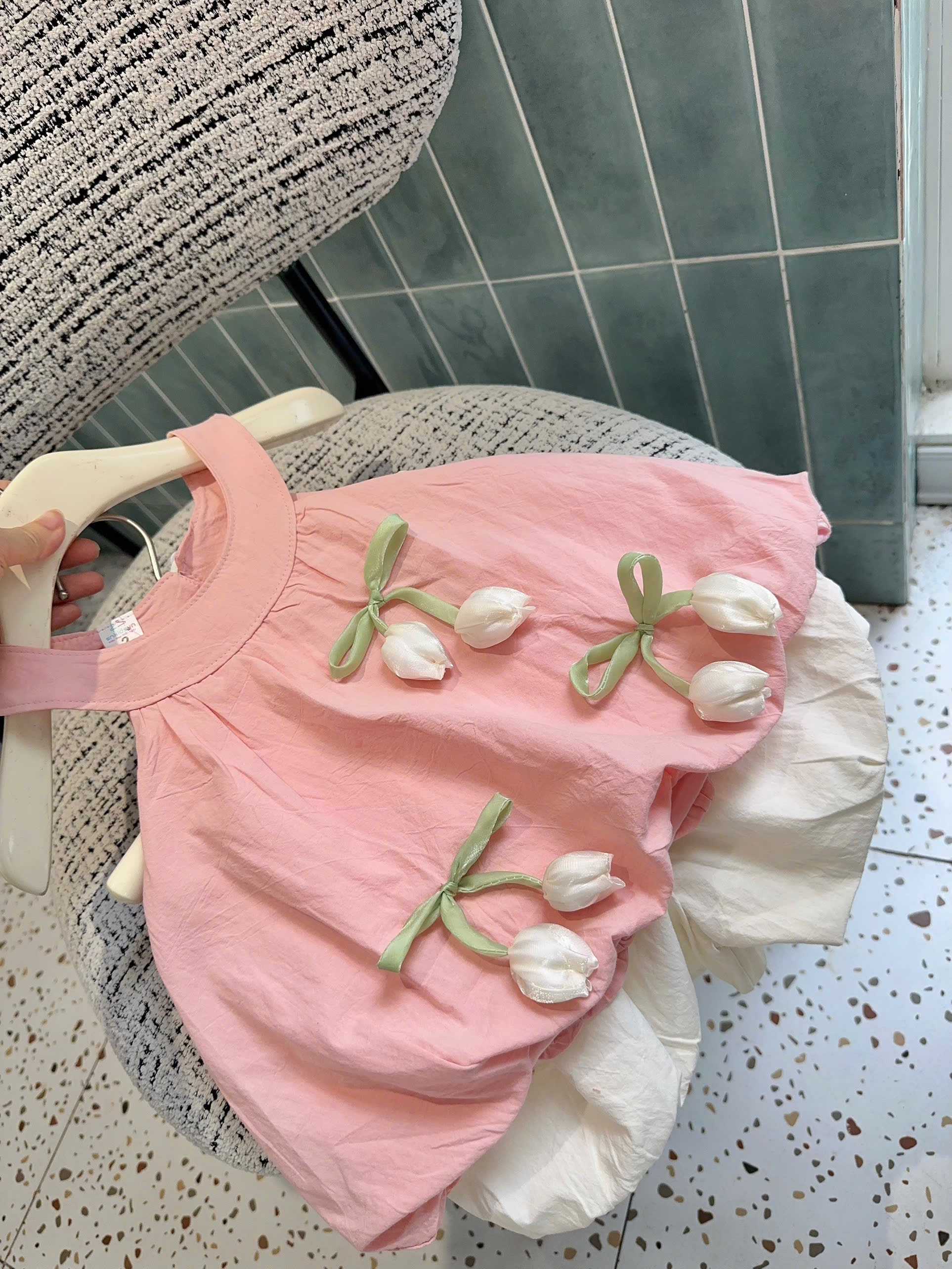 Sét bộ cổ yếm tuy lip quần bồng bé gái (theo màu áo