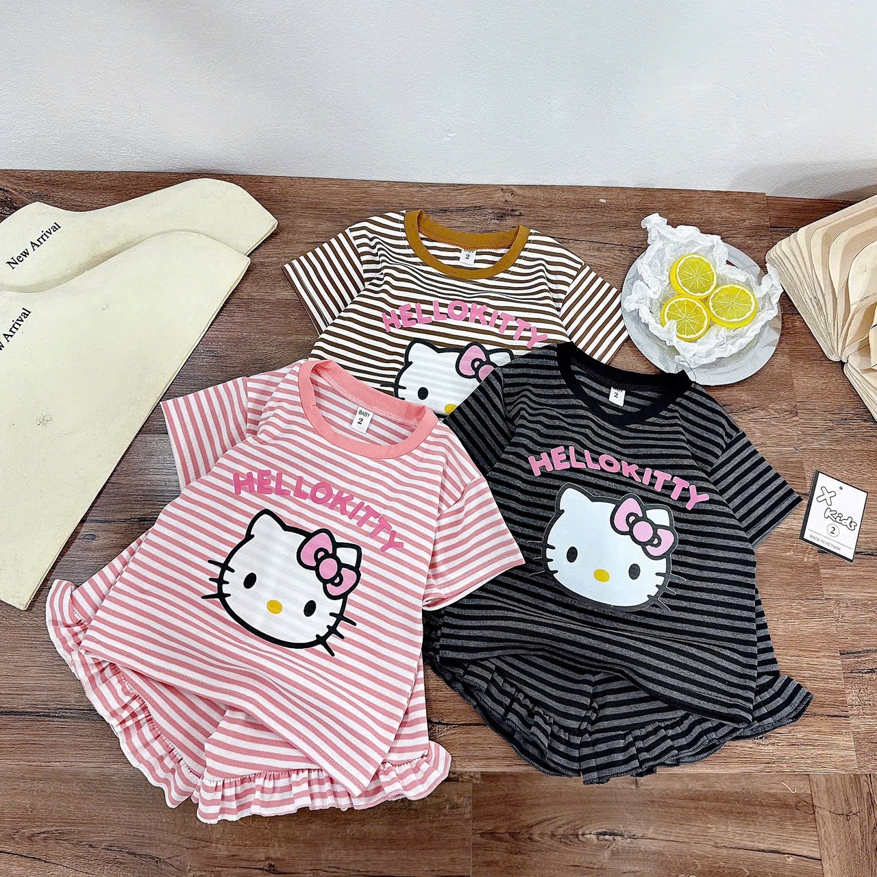 Sét bộ kitty kẻ 3 màu bé gái xk