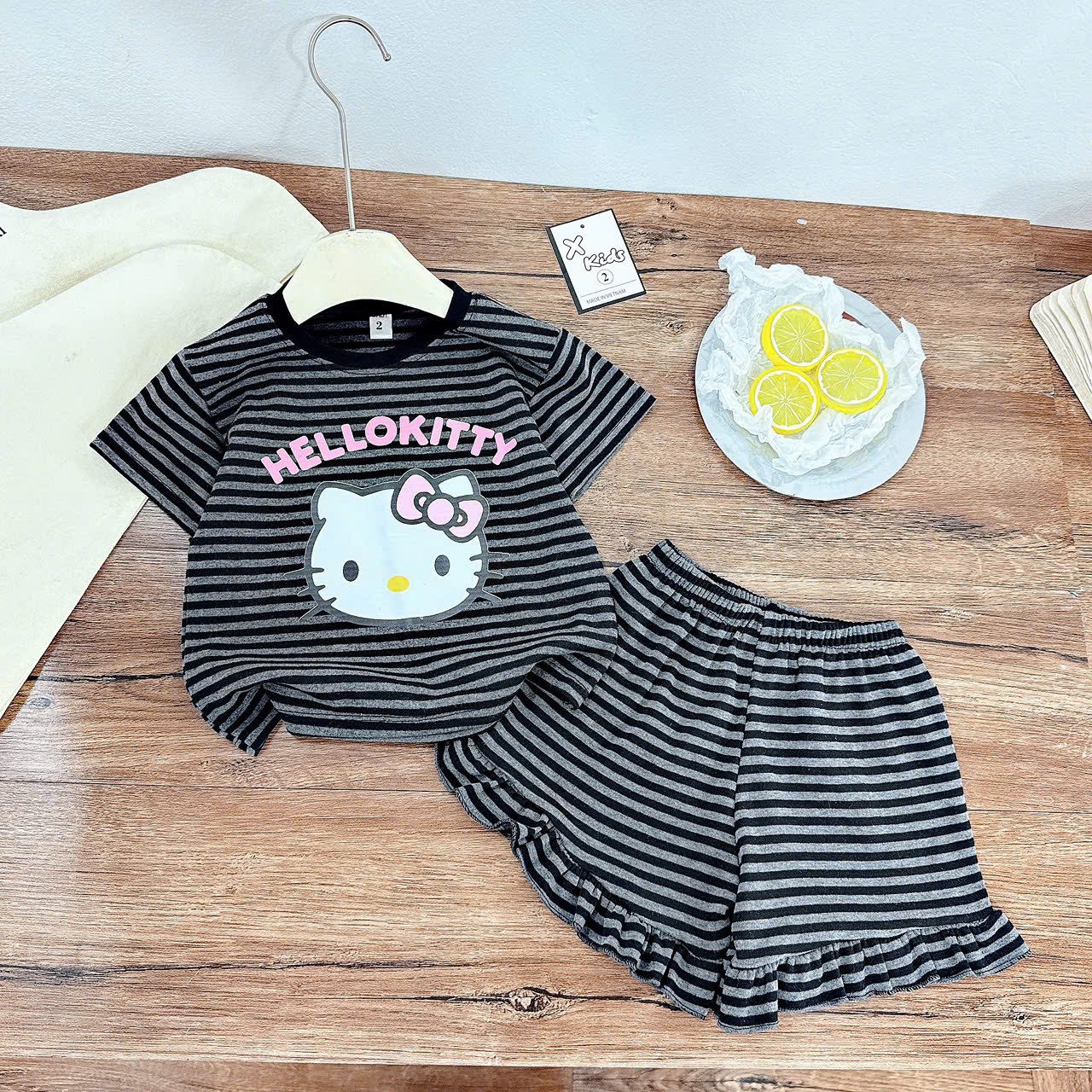 Sét bộ kitty kẻ 3 màu bé gái xk