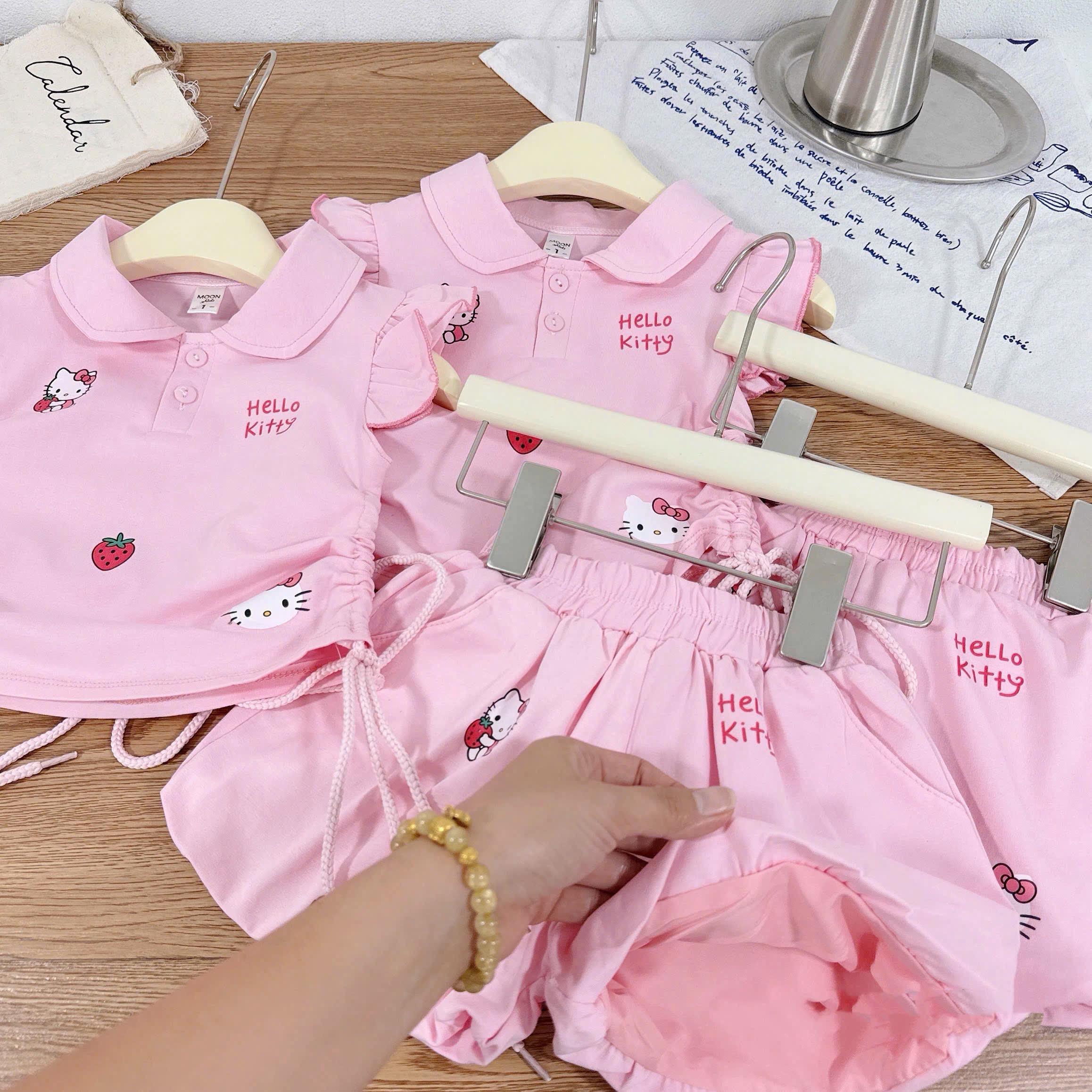 Sét bộ kitty rút dây bé gái