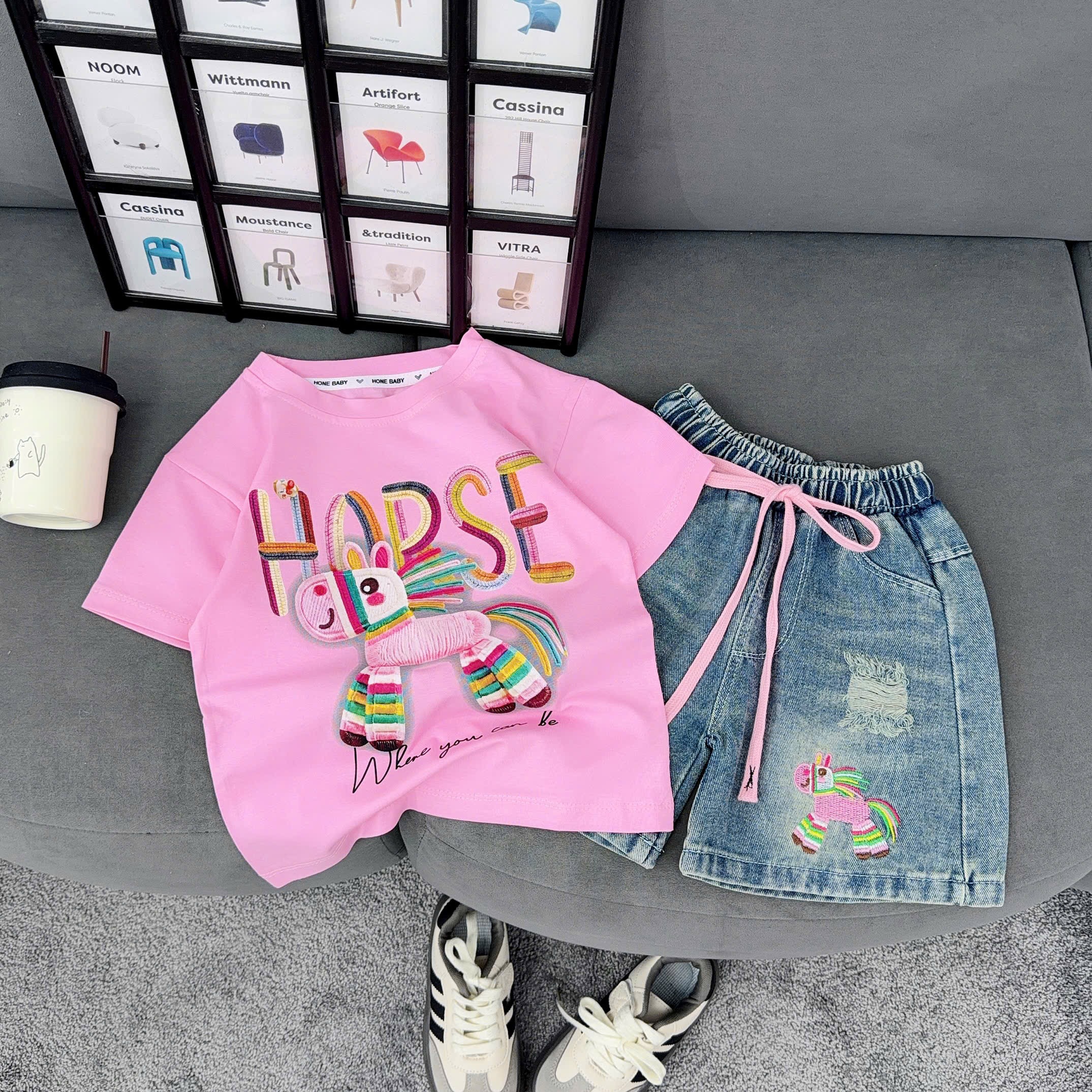 Sét bộ màu quần sooc xanh ngựa bé trai gái