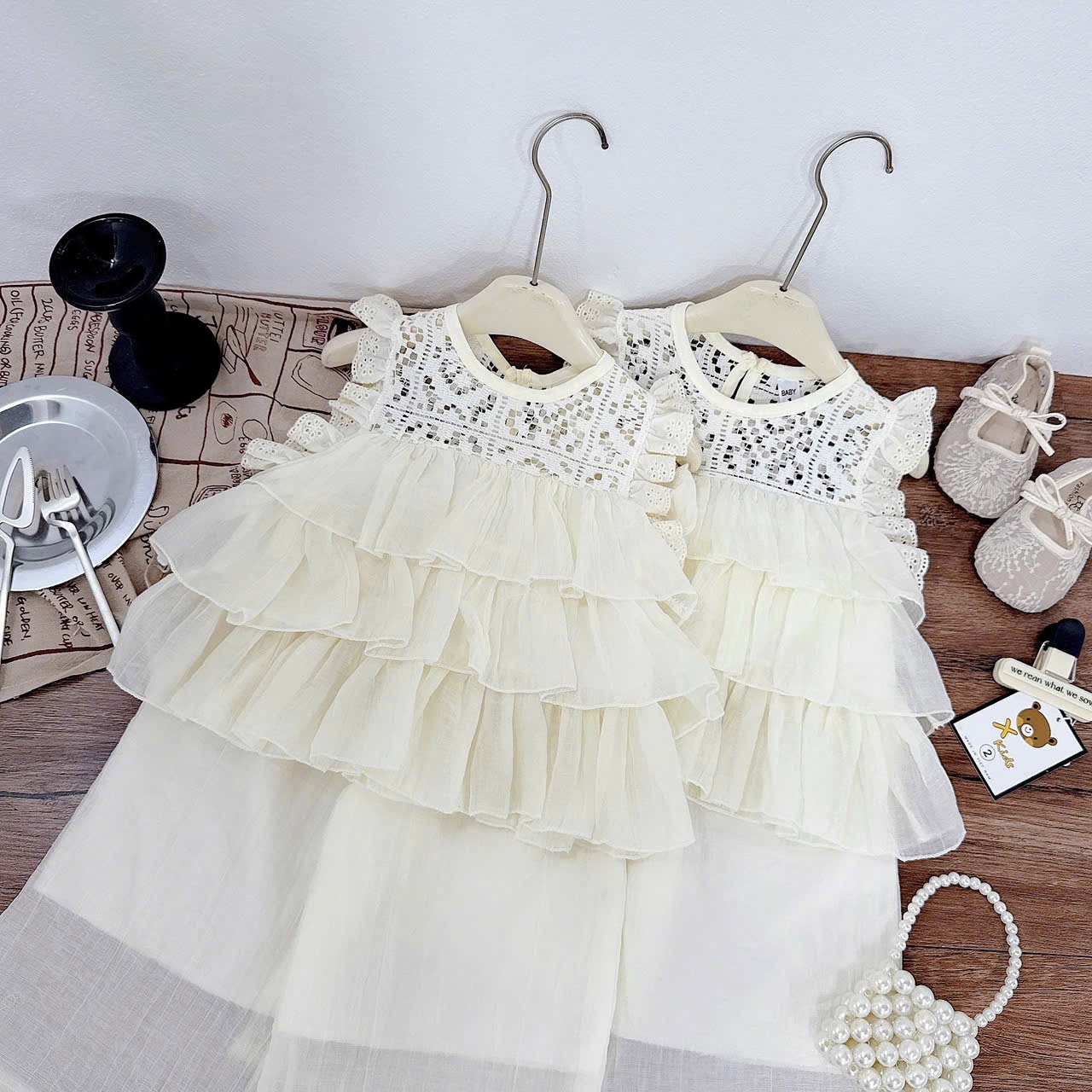 Sét bộ ren phối voan kem bé gái xk