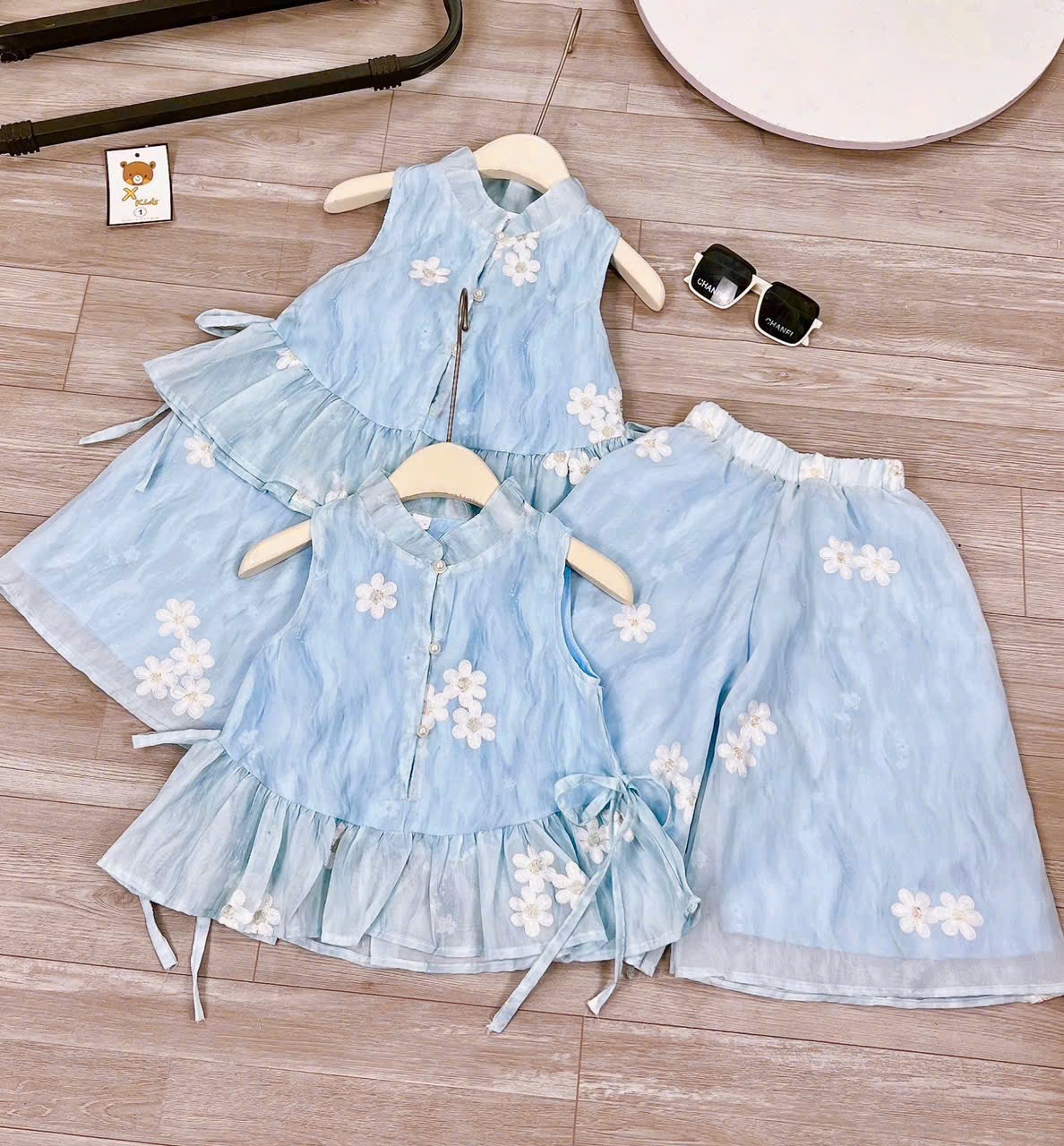 Sét bộ tơ thêu quần xuông xanh dương bé gái