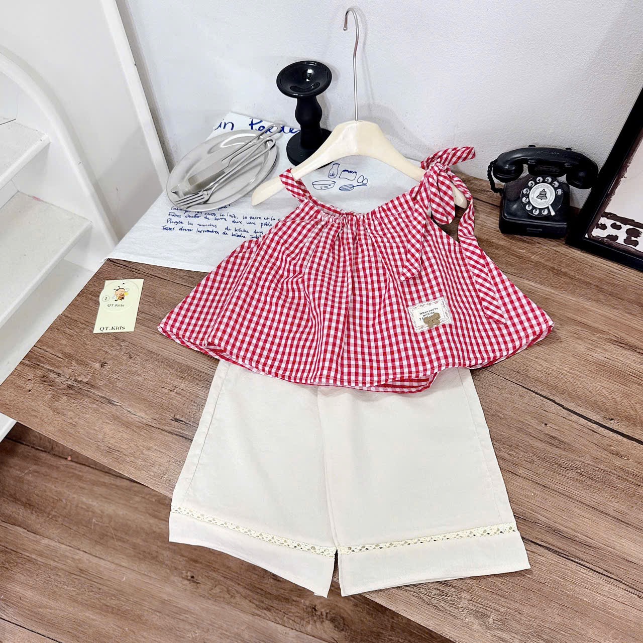 Sét caro quần xuông kem bé gái