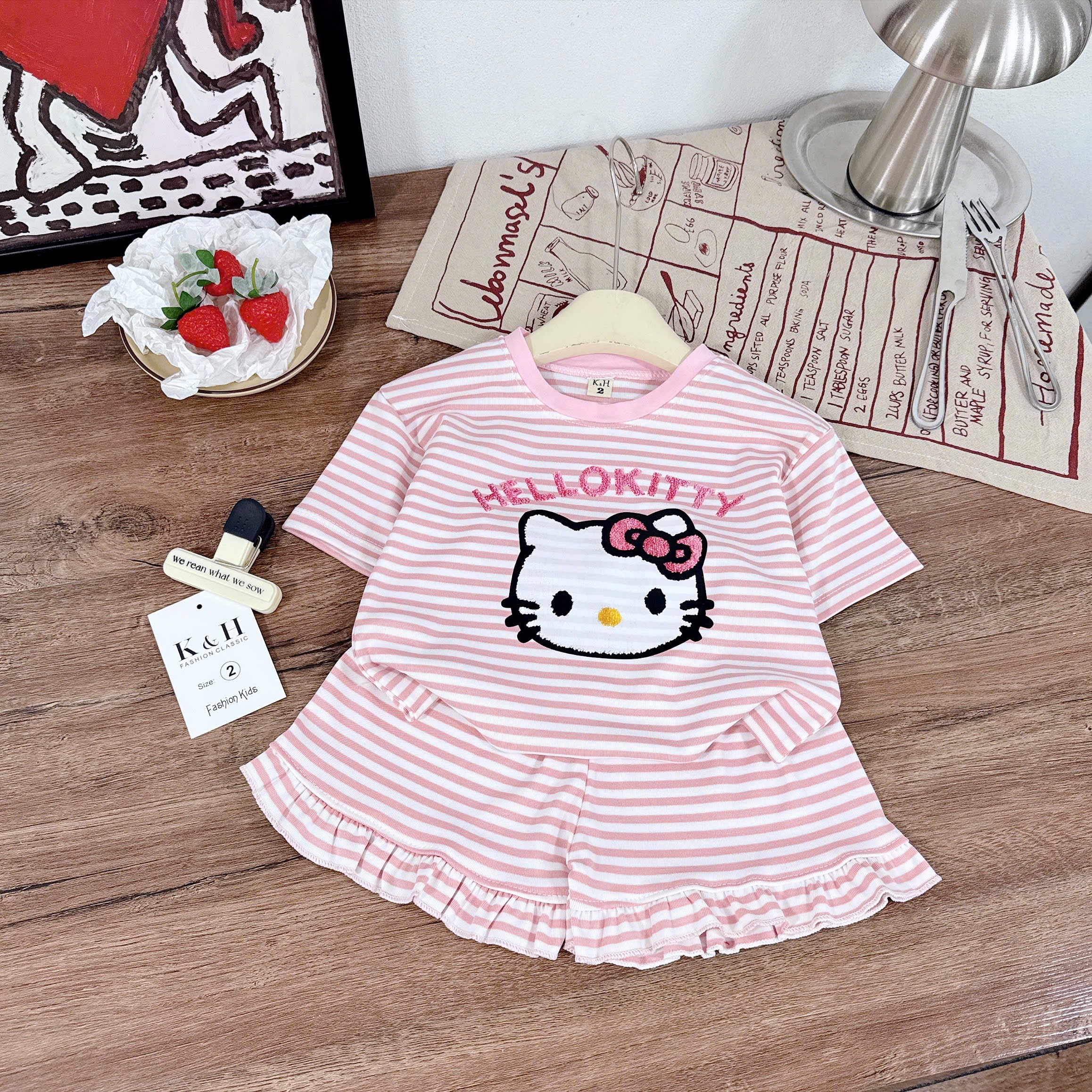 Sét kitty kẻ hồng đỏ quần vạt bèo bé gái***