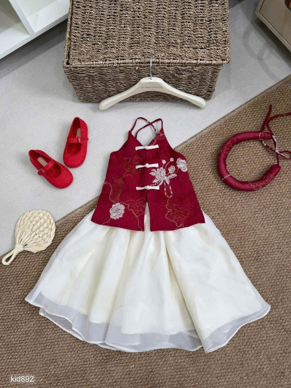 Sét trung thu 2 dây đỏ cv tơ 2 lớp kèm mấn bé gái