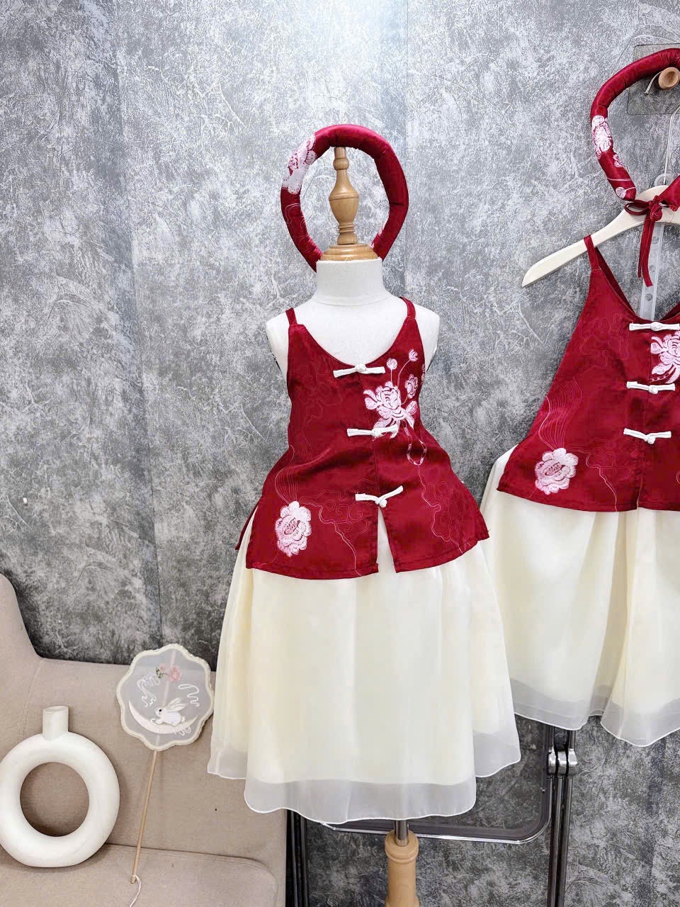 Sét trung thu 2 dây đỏ cv tơ 2 lớp kèm mấn bé gái