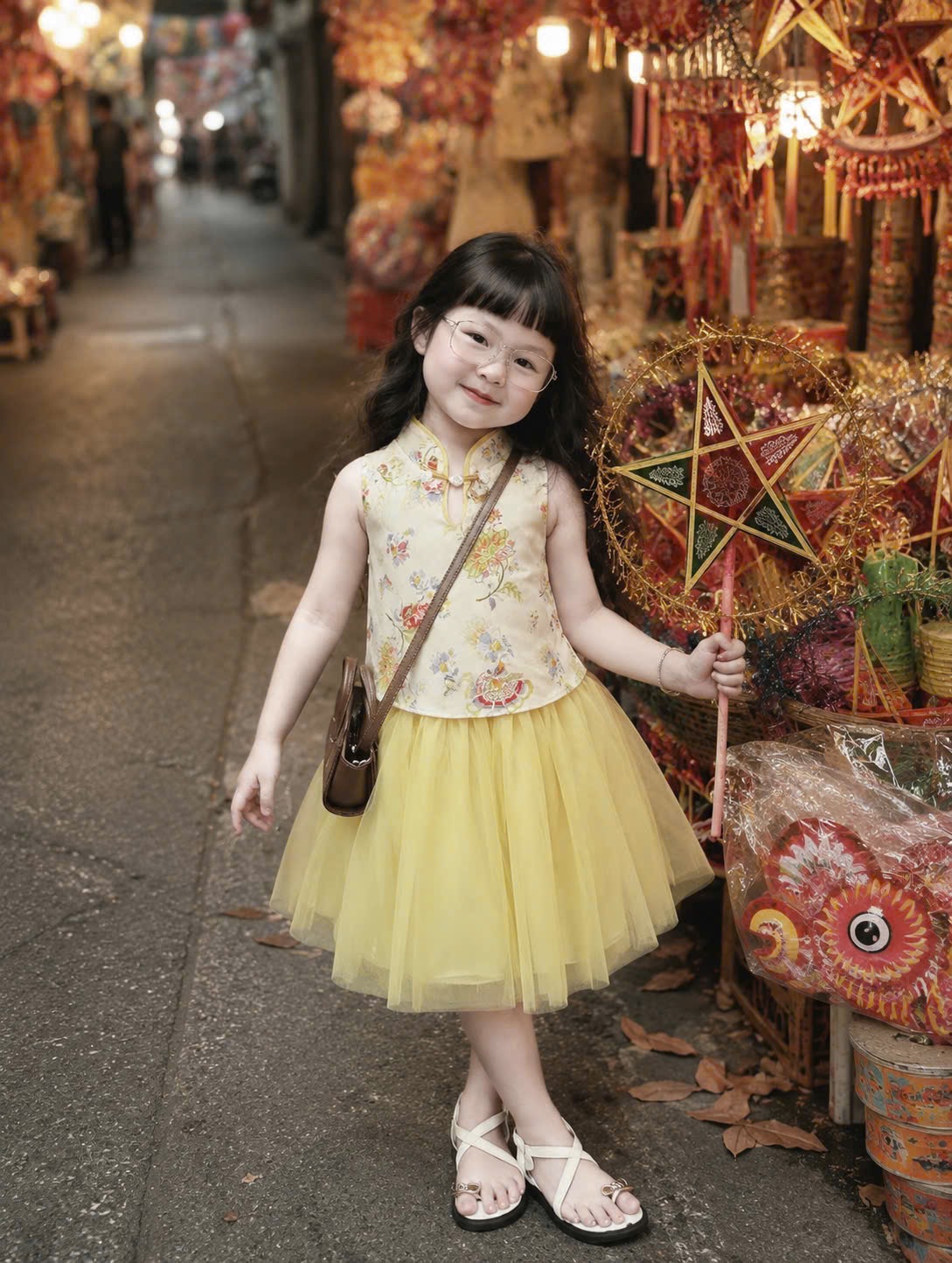 Sét váy hoa phối thân voan bé gái