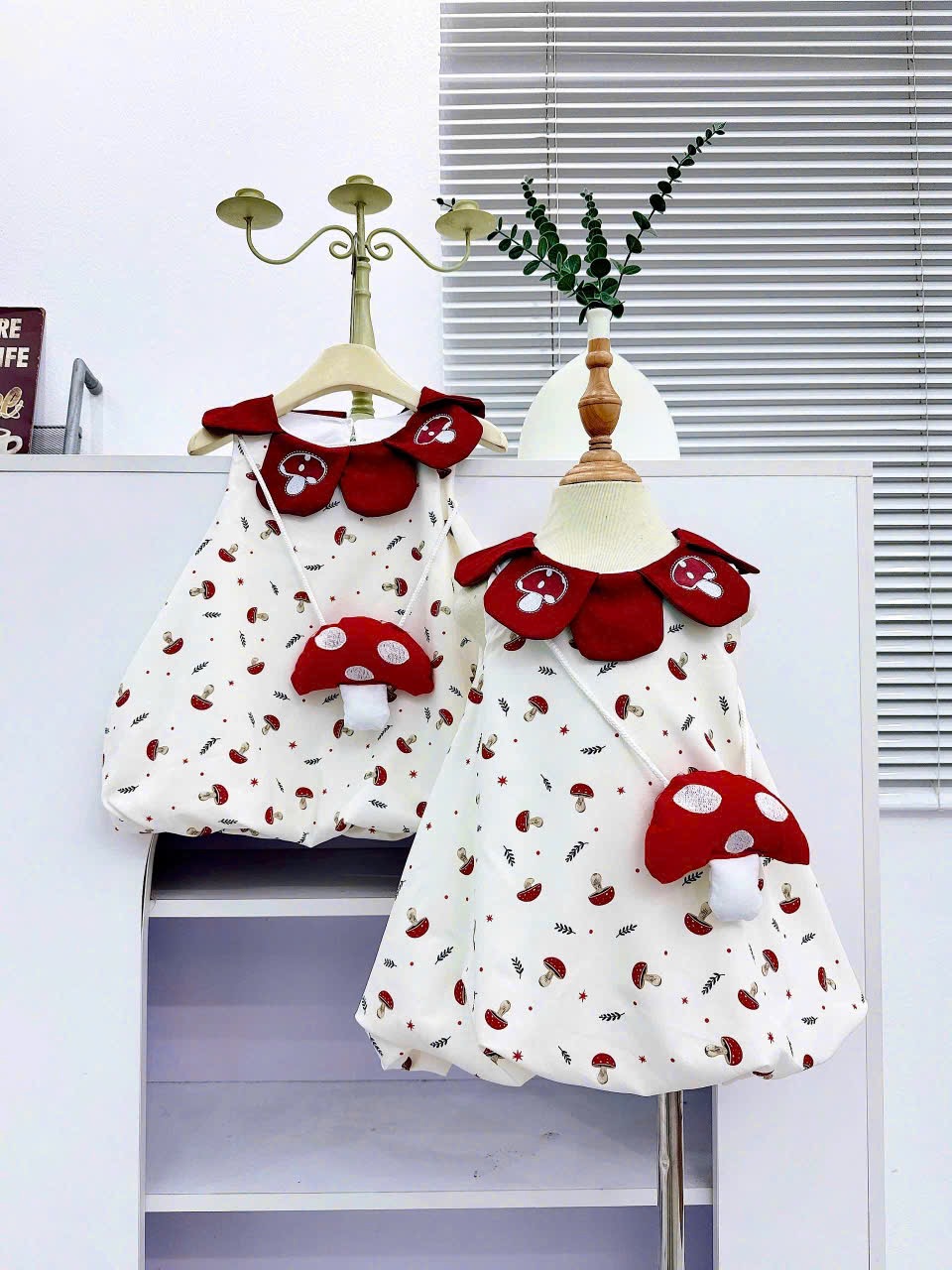 Sét váy nấm kèm túi đeo bé gái