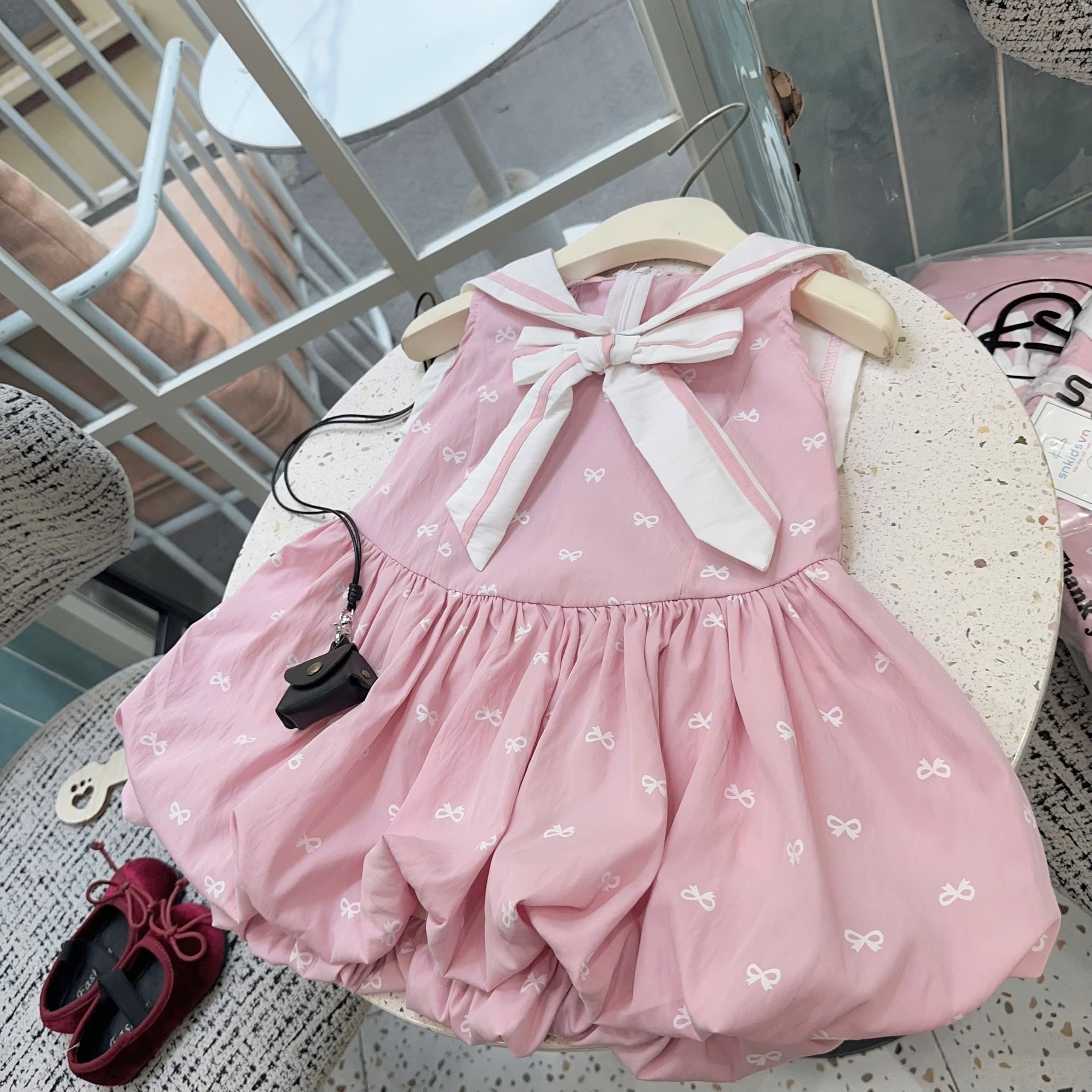 Váy hồng cổ hải quân bé gái