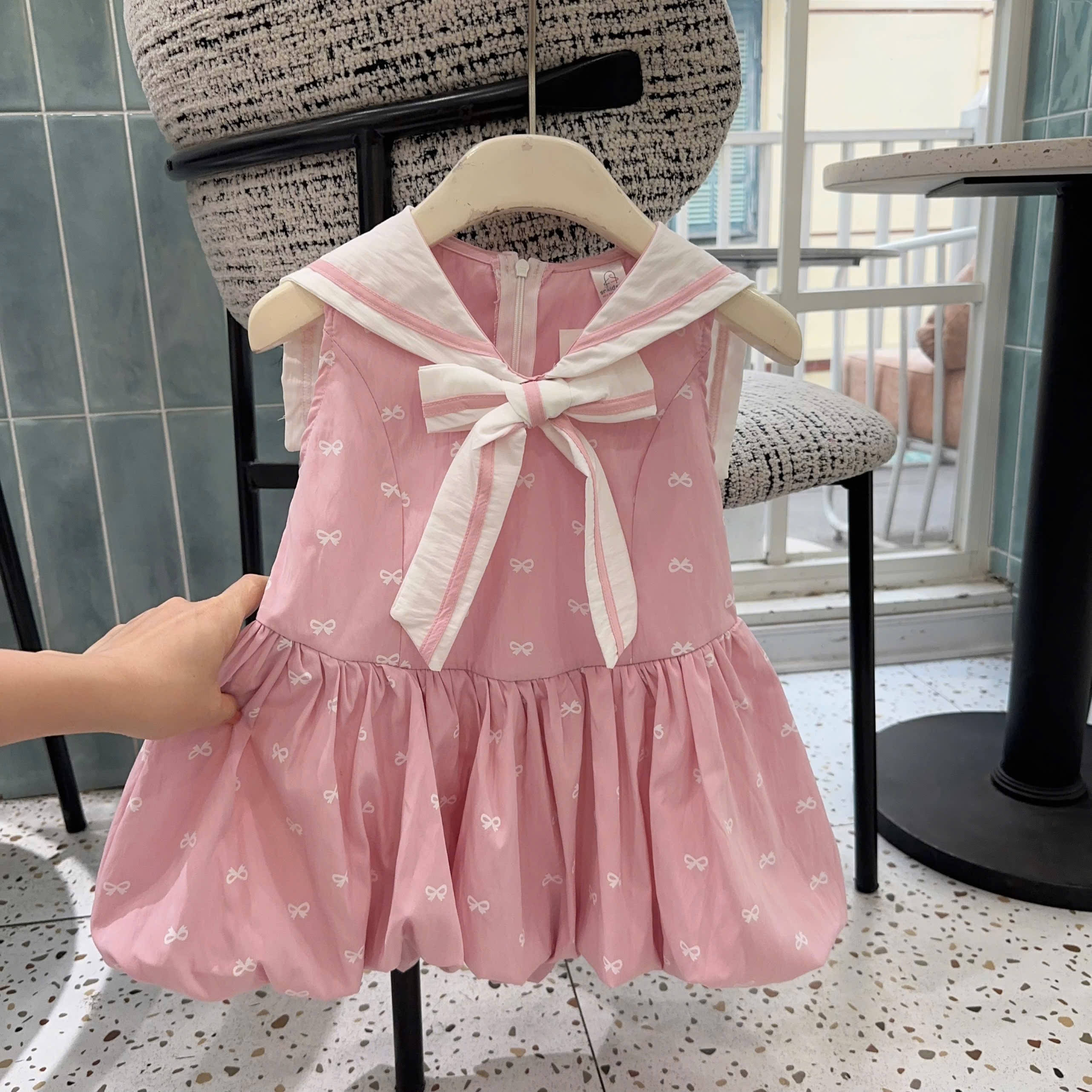 Váy hồng cổ hải quân bé gái