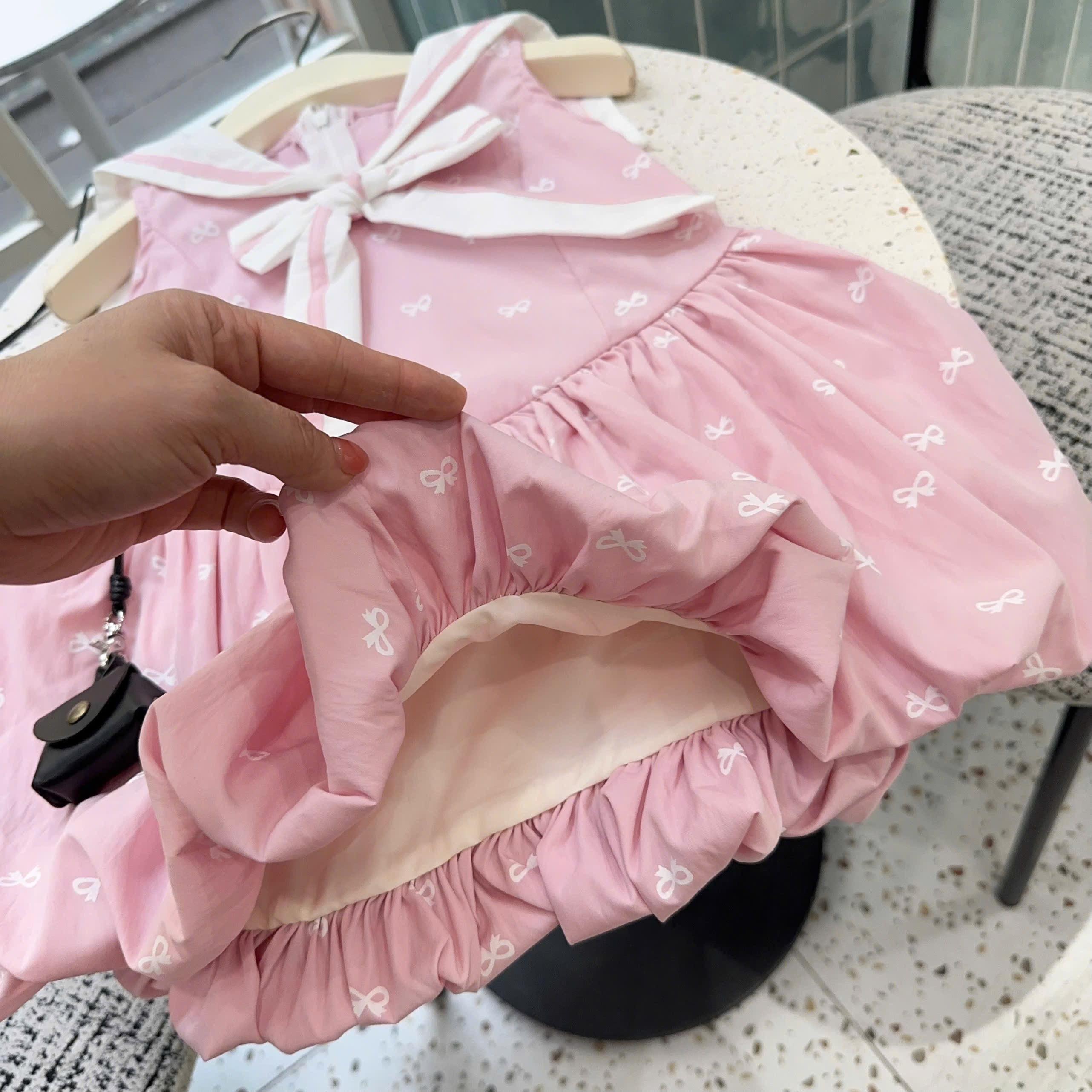 Váy hồng cổ hải quân bé gái