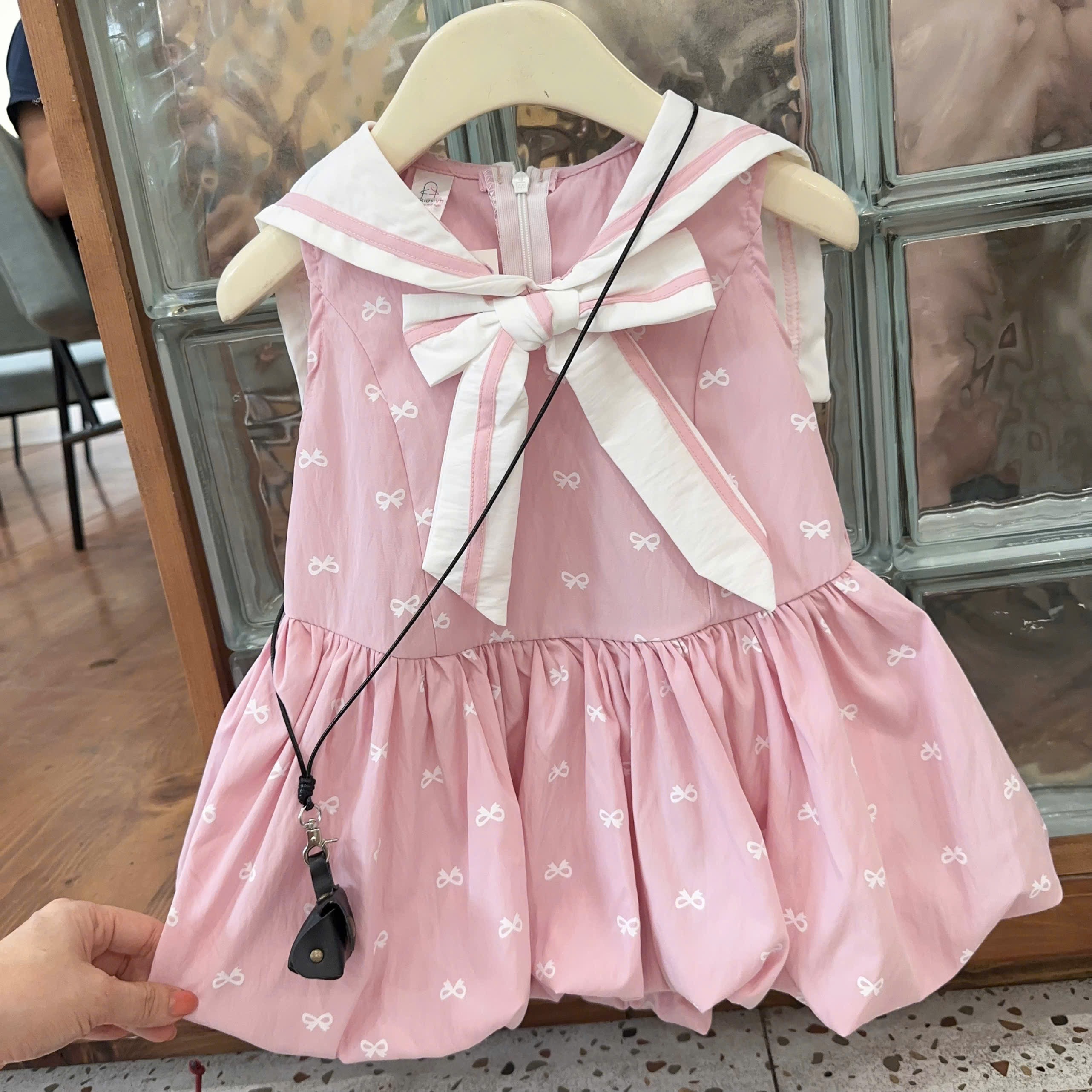 Váy hồng cổ hải quân bé gái