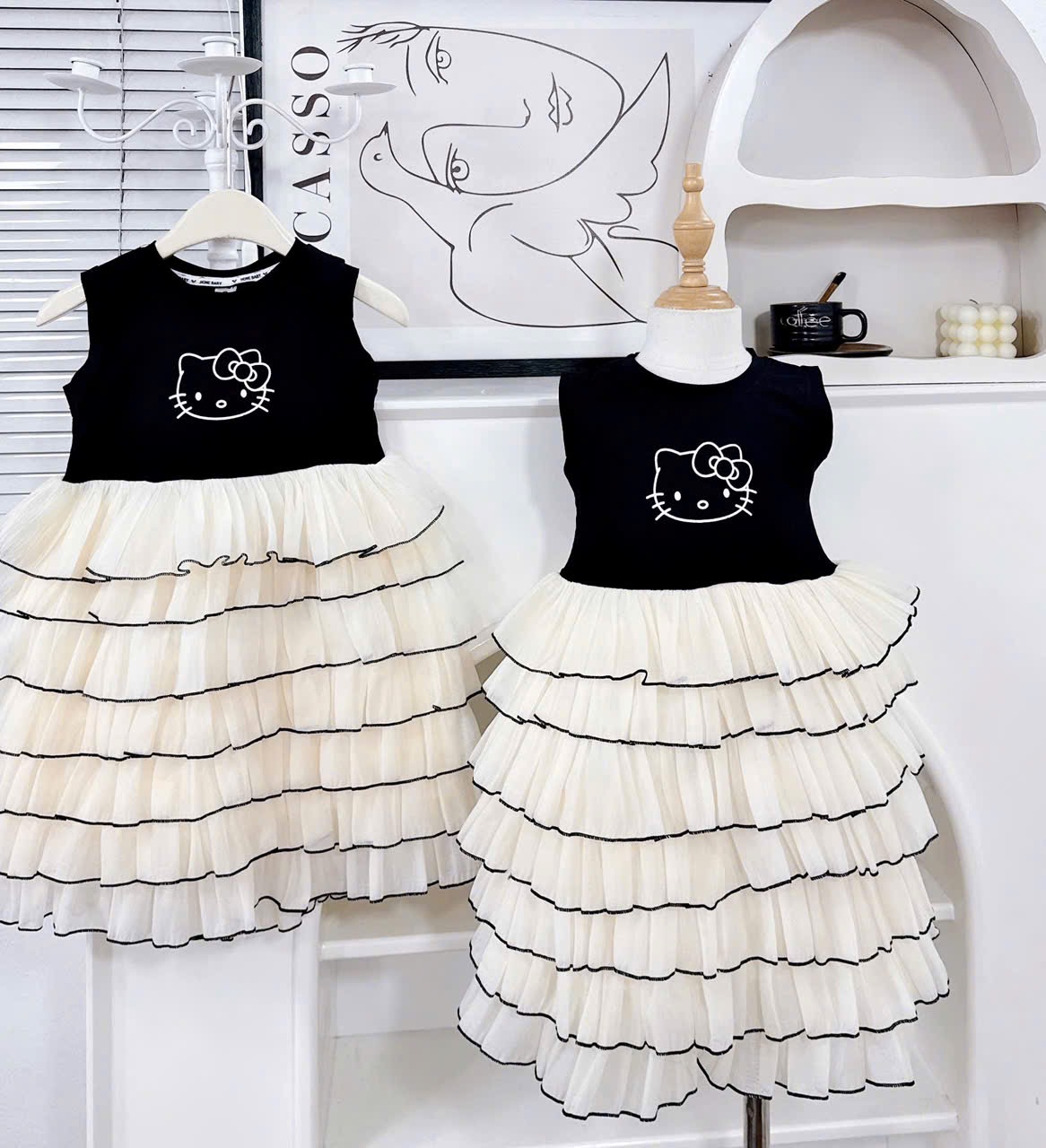 Váy kitty 7 tầng bé gái