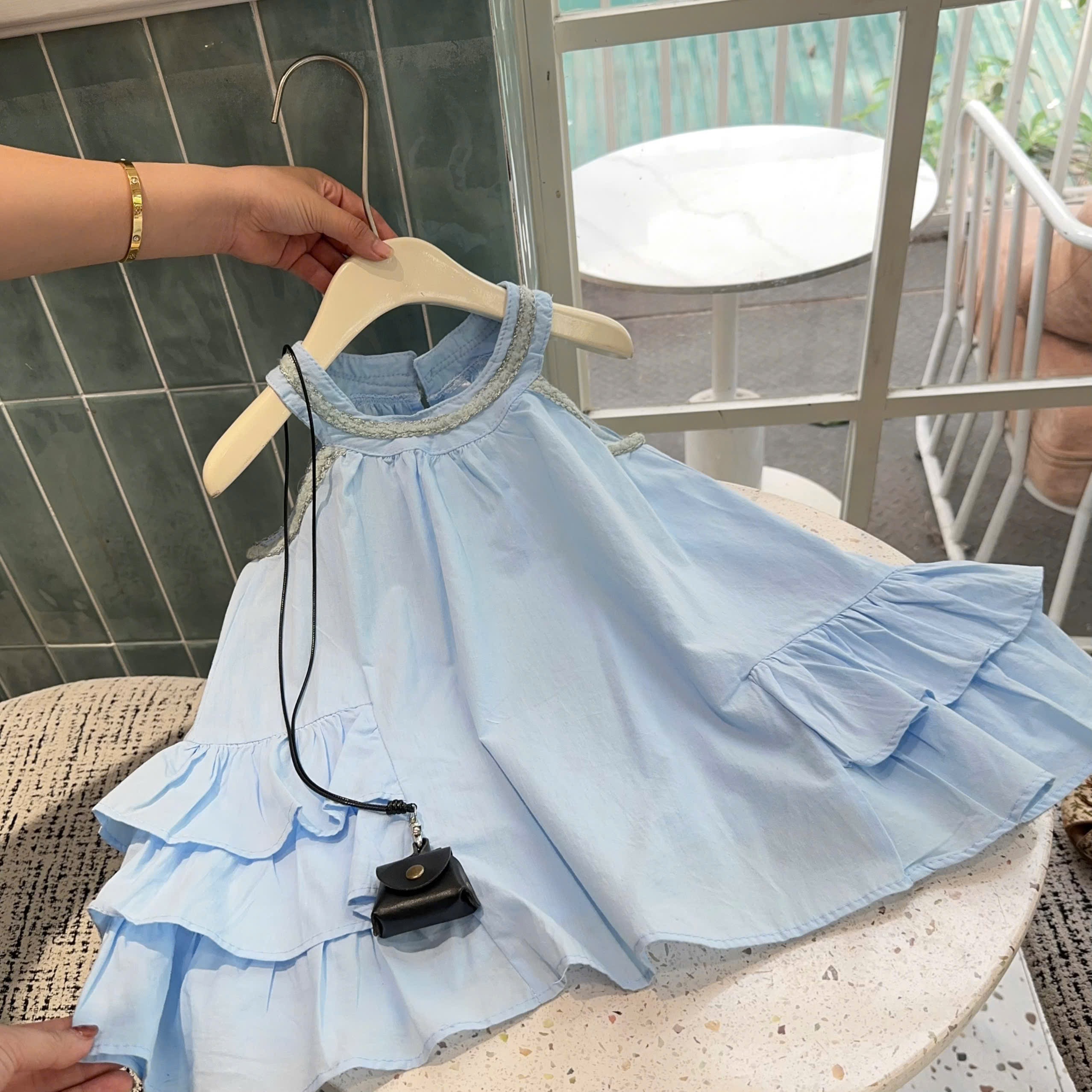 Váy maxi cổ tròn sn bé gái