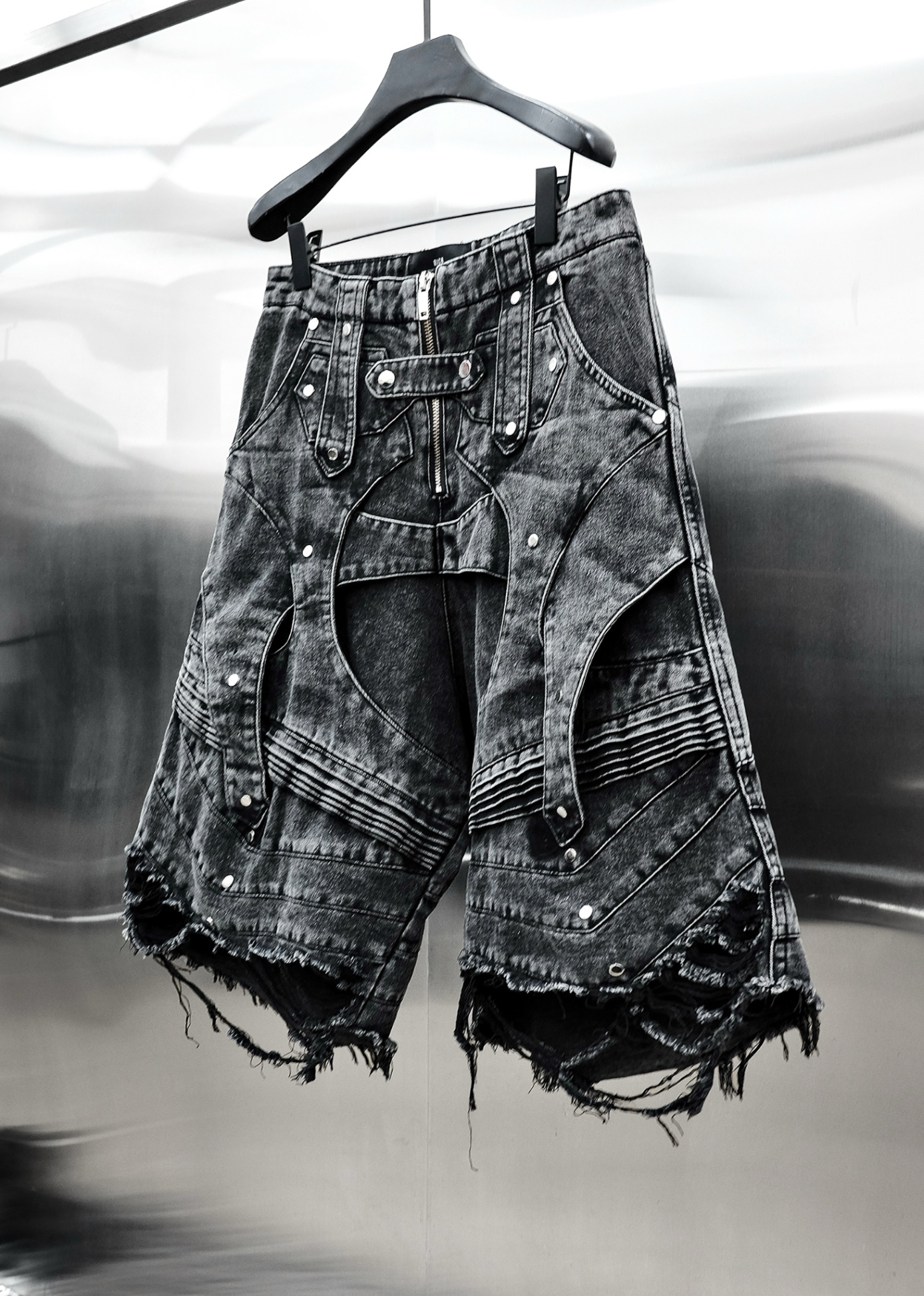 QN.061B Knight Wide Pepper Short