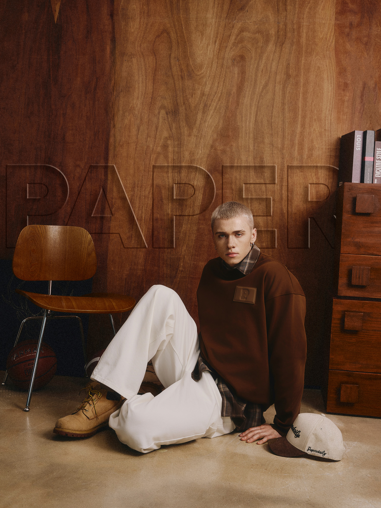 AT SWEATER LABEL P