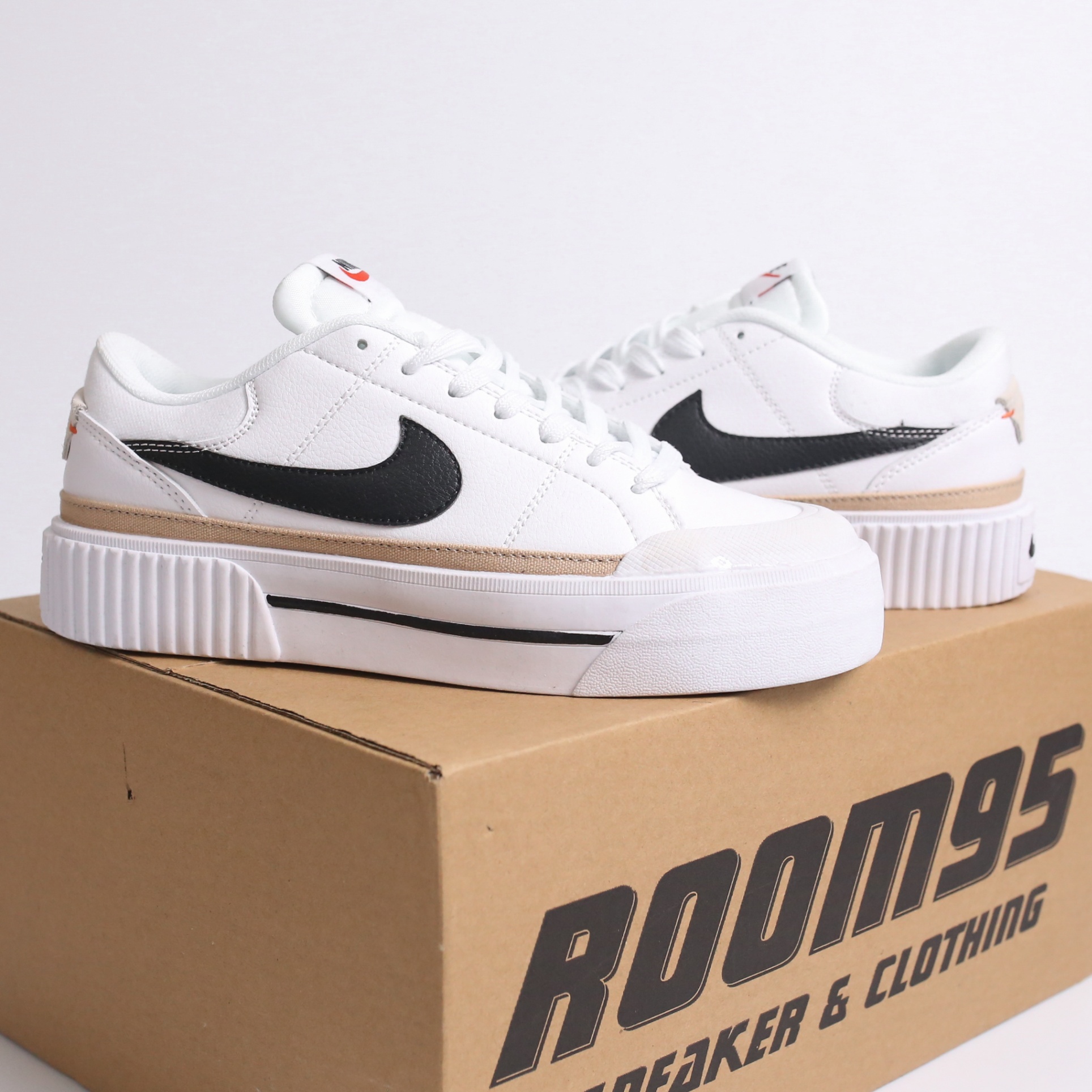 R04 Nike Court Legacy Lift Low 'White Black Brown'