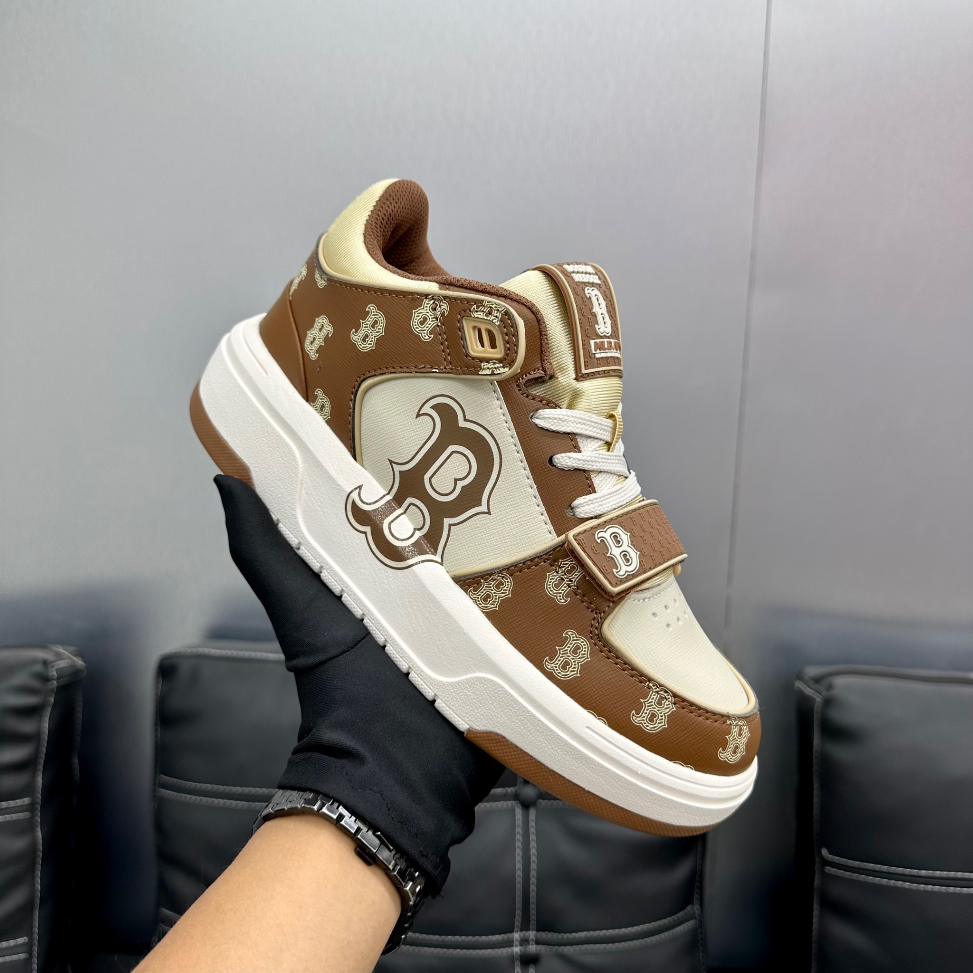 Adidas R17 Red R17 MLB Chunky Liner Mid Monogram Boston Red Sox ''BROWN/WHITE'