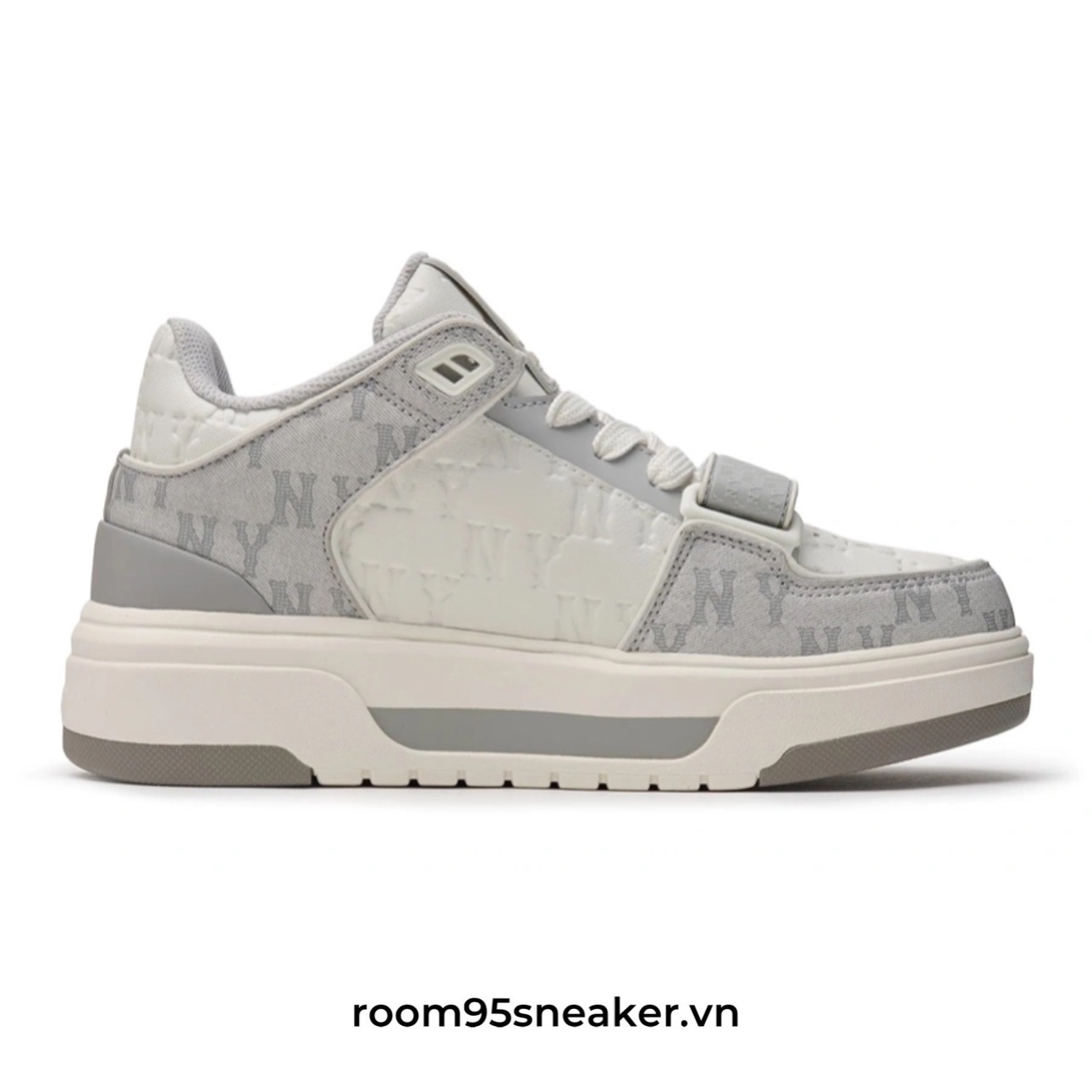 R17 MLB Chunky Liner Gray Mid Monogram NY