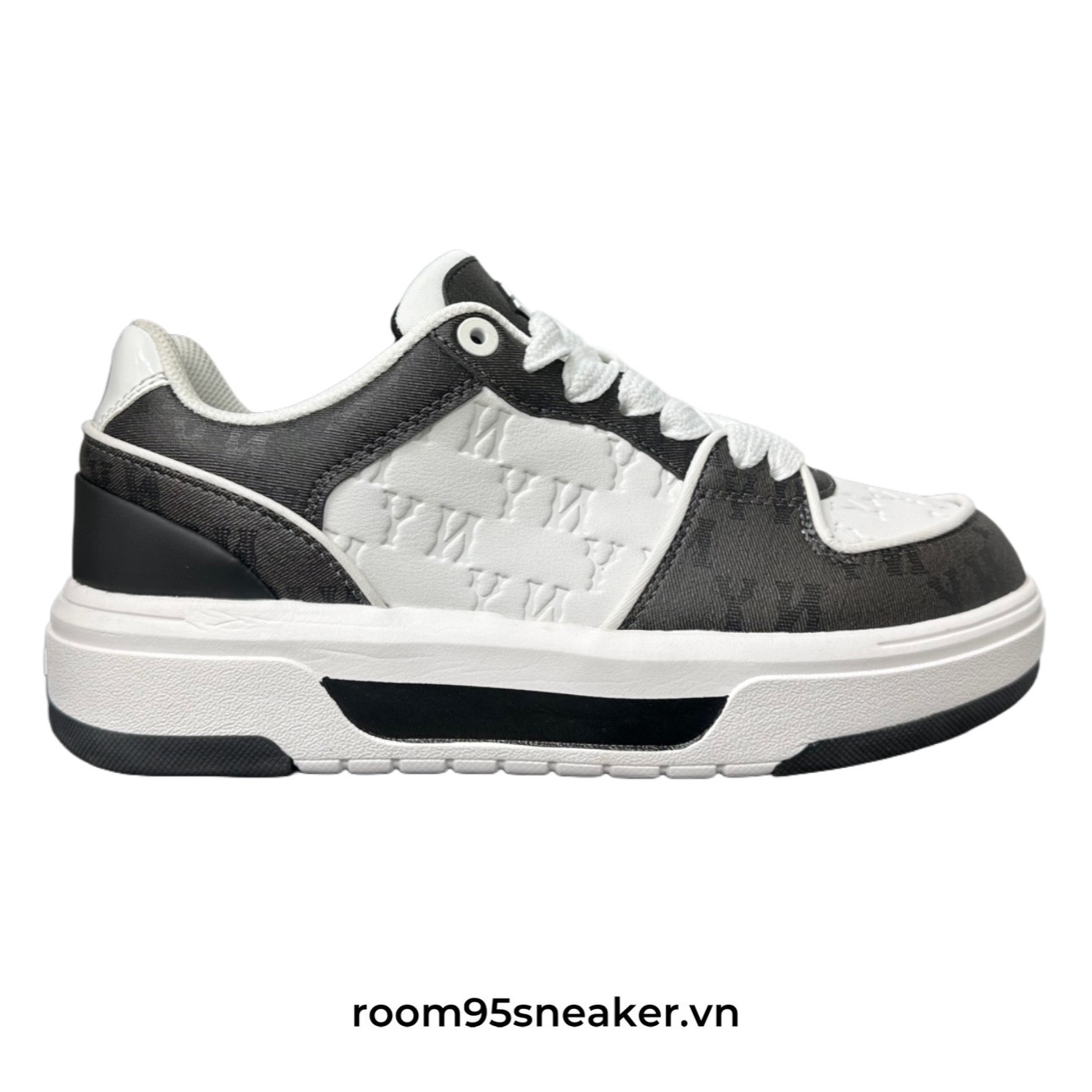 R17 MLB Chunky Liner Low Black Mid Monogram NY