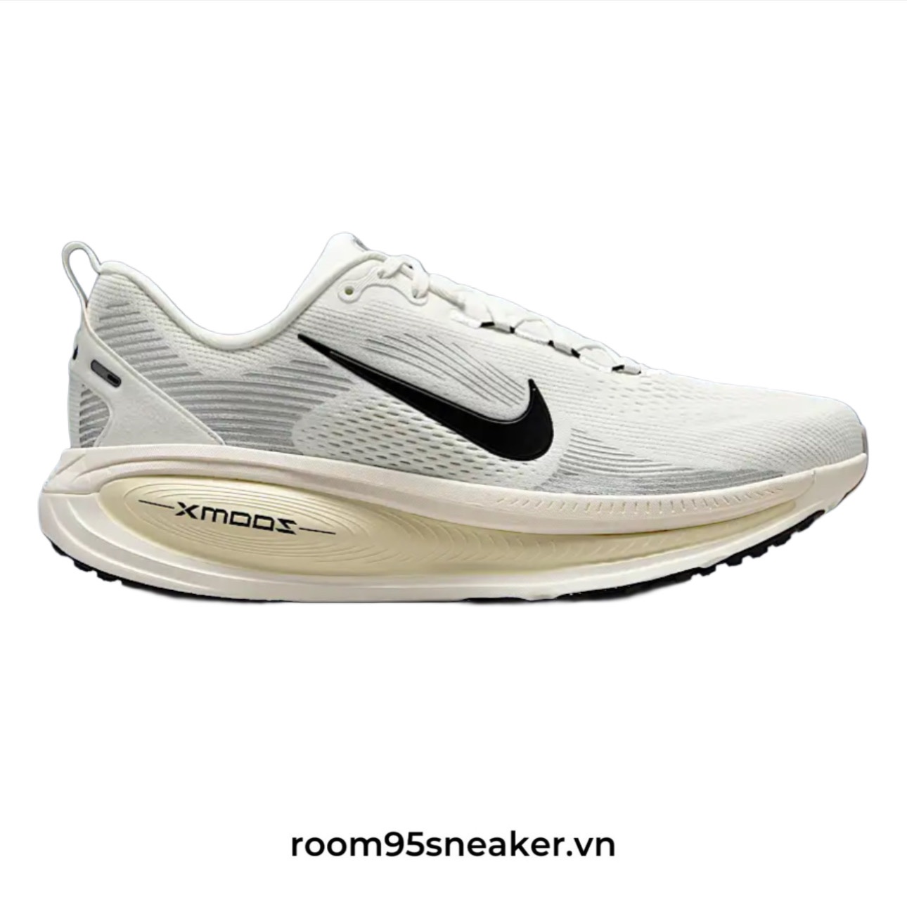 R08 Womens Nike Vomero 18 Coconut Milk
