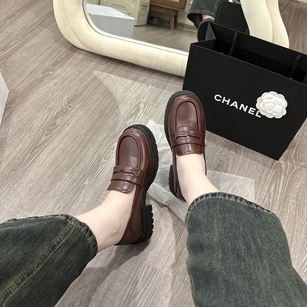 H478- GIÀY LƯỜI VIỀN GÂN CHO NỮ