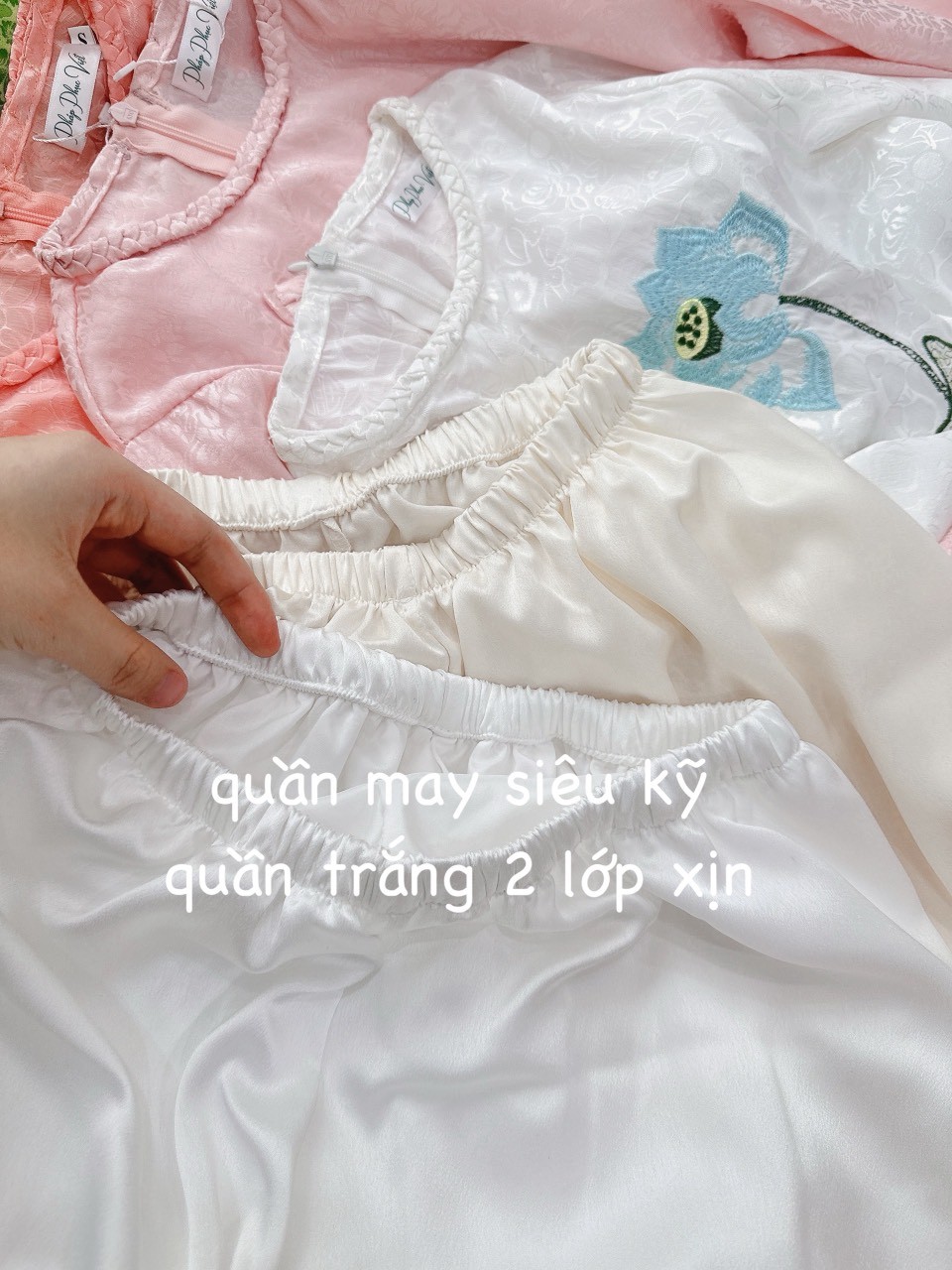 H1528- SET PHÁP PHỤC GẤM THÊU LIEN HOA CỔ TẾT