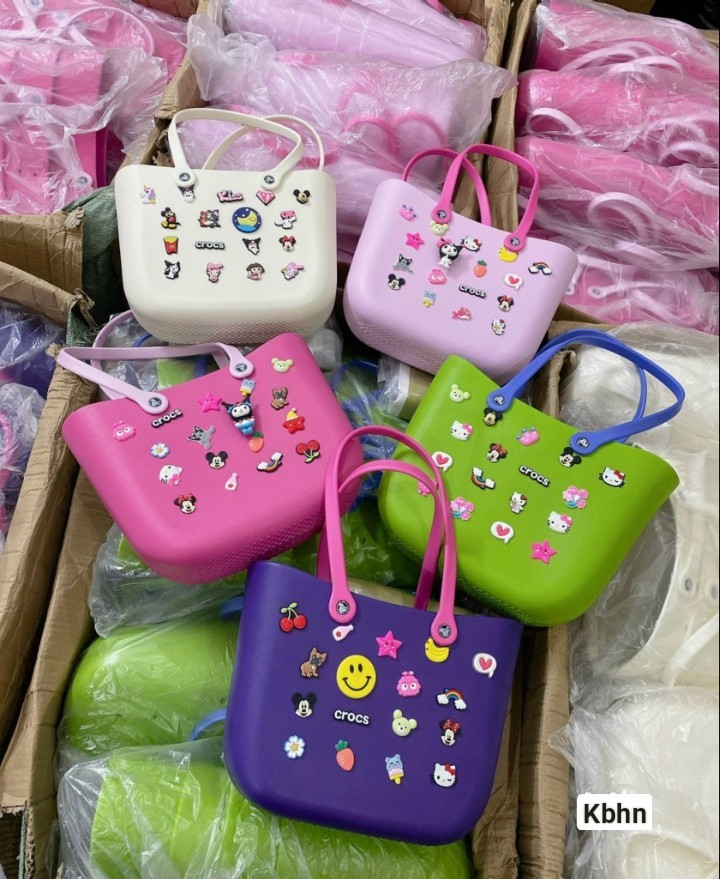 H2809- TÚI XÁCH CHARM CROCS QC STIKER