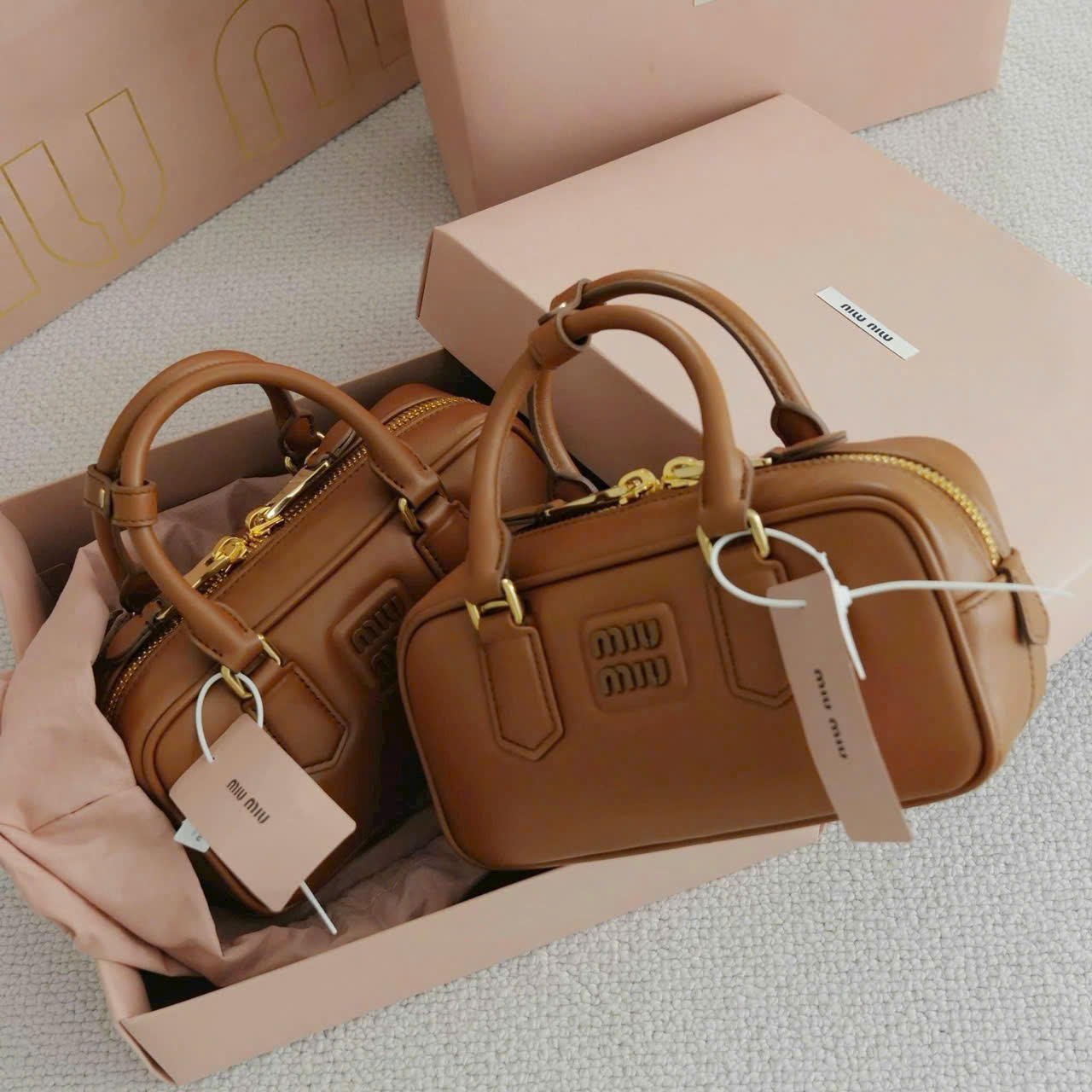 H3389- TÚI XÁCH MIUMIU NÂU PULLBOX SZ 23