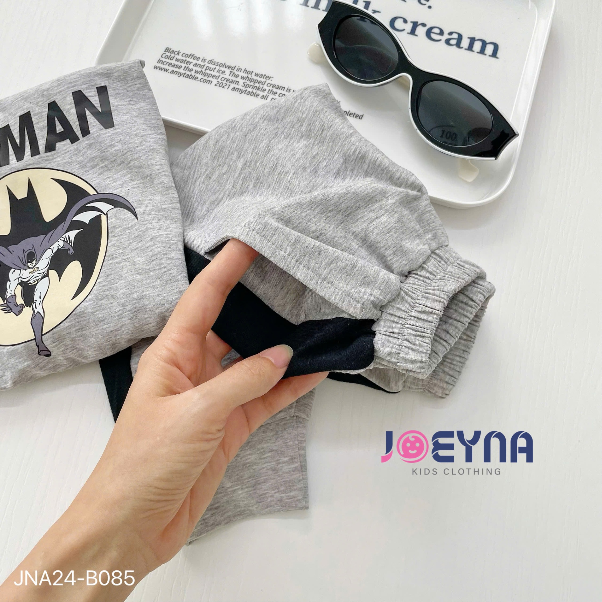 JOEYNA - JNA24-B085- SET COTTON DÀI TAY IN HÌNH BATMAN