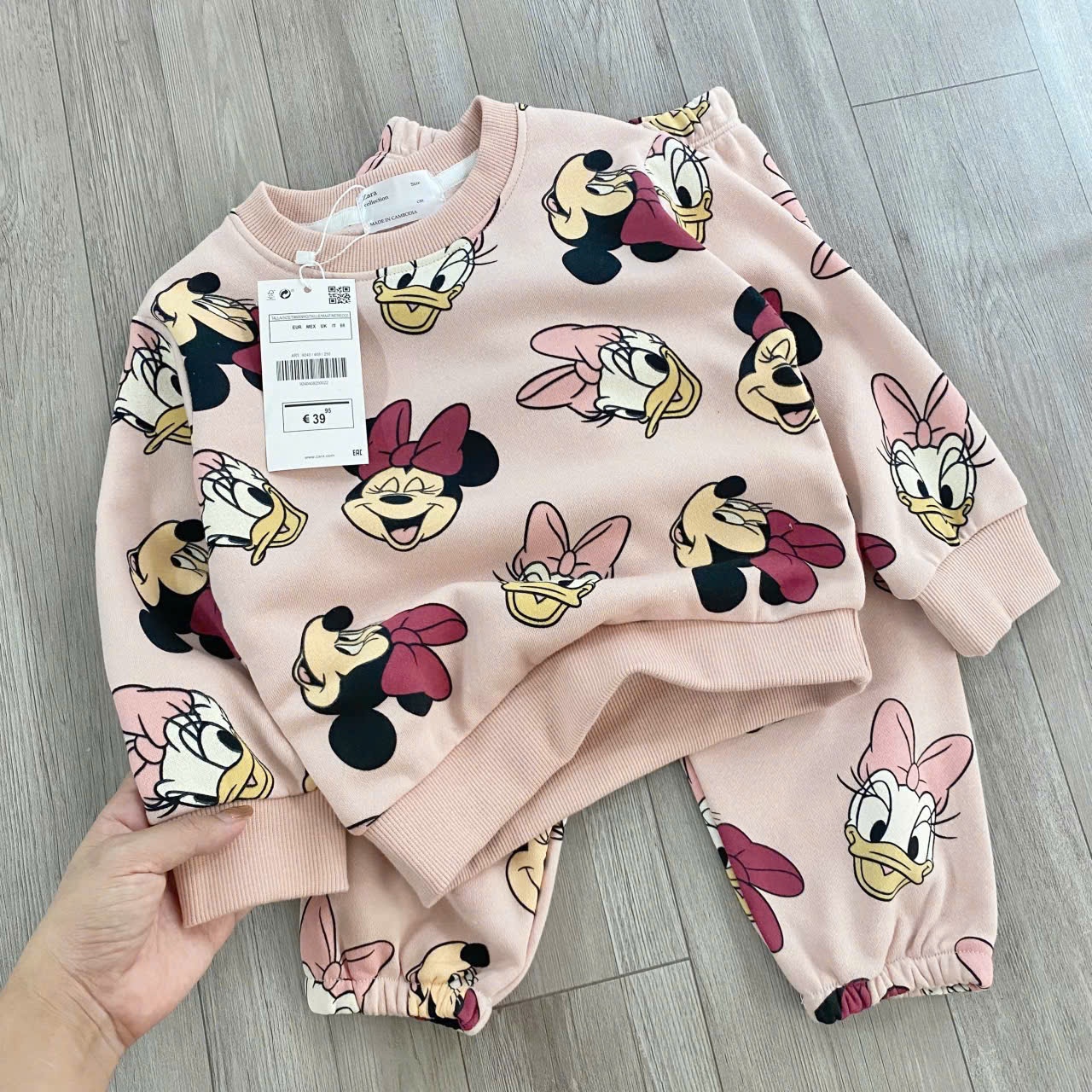 Y2135- BỘ BÉ GÁI NỈ DƯ HỒNG MICKY TRÀN