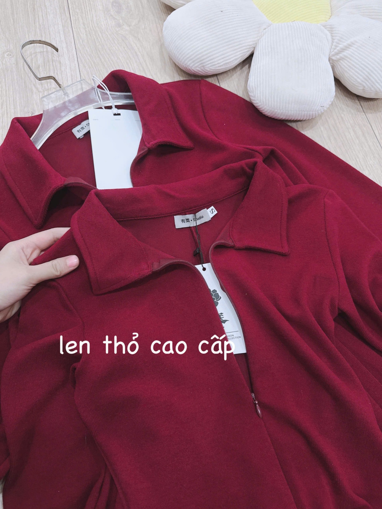 Y2413- VÁY LEN ĐỎ CỔ POLO KHÓA TRƯỚC DẬP LI