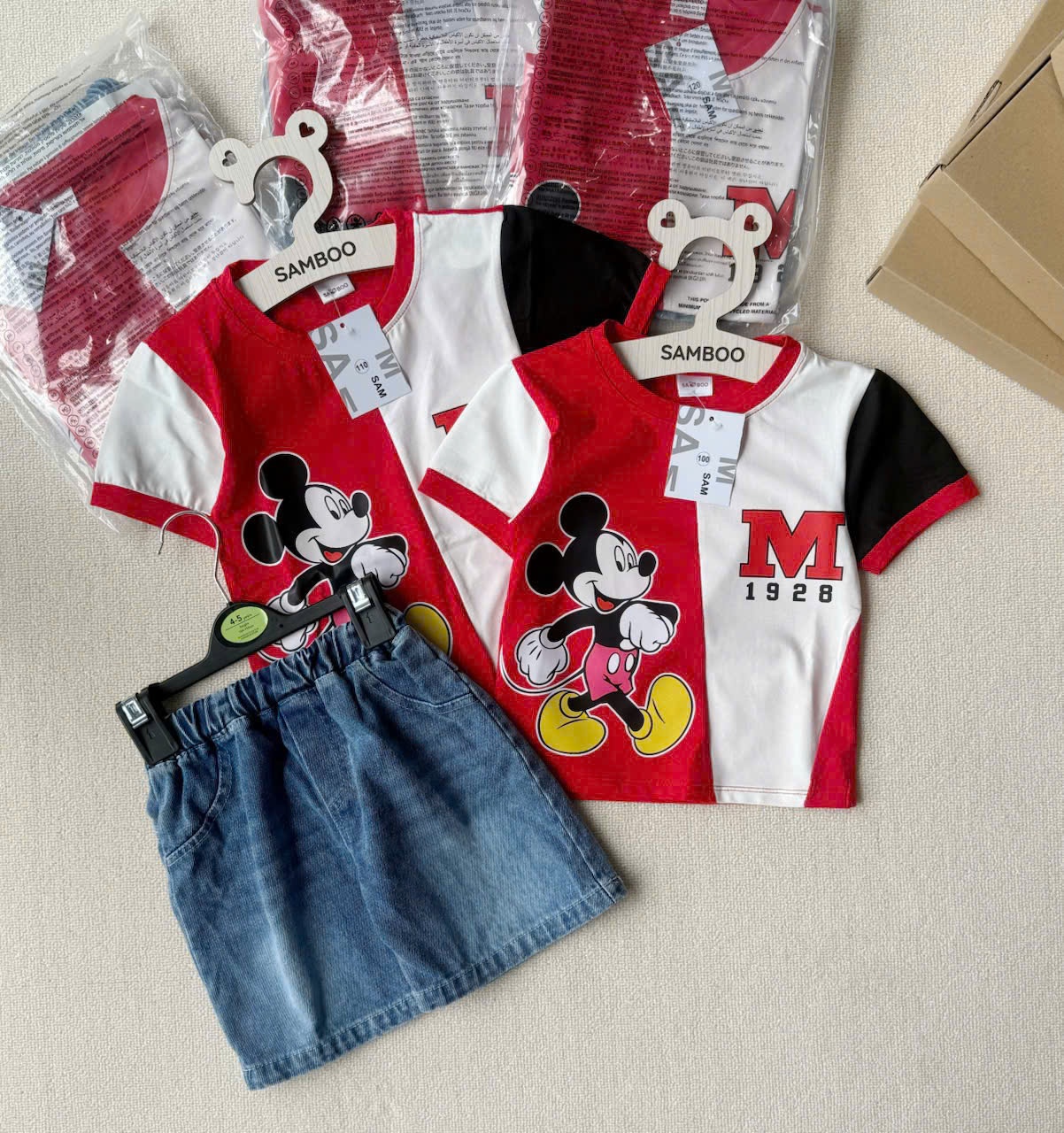 Y2448- BỘ ĐÙI BÉ TRAI ÁO CỘC MICKEY ĐỎ TRẮNG QUẦN JEANS