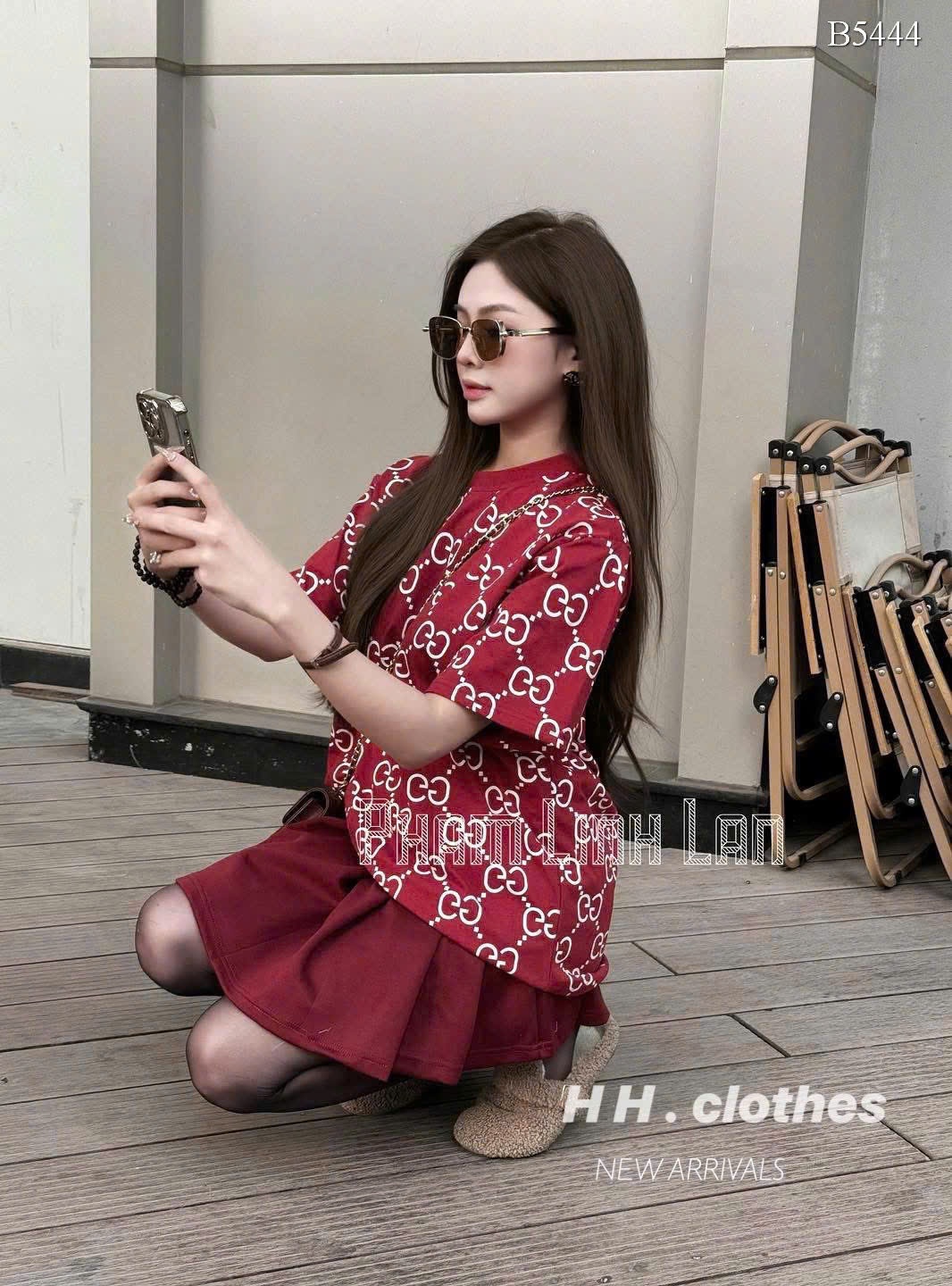 Y3667 - SET ÁO PHÔNG ĐỎ GUCCI CVAY XẾP LI